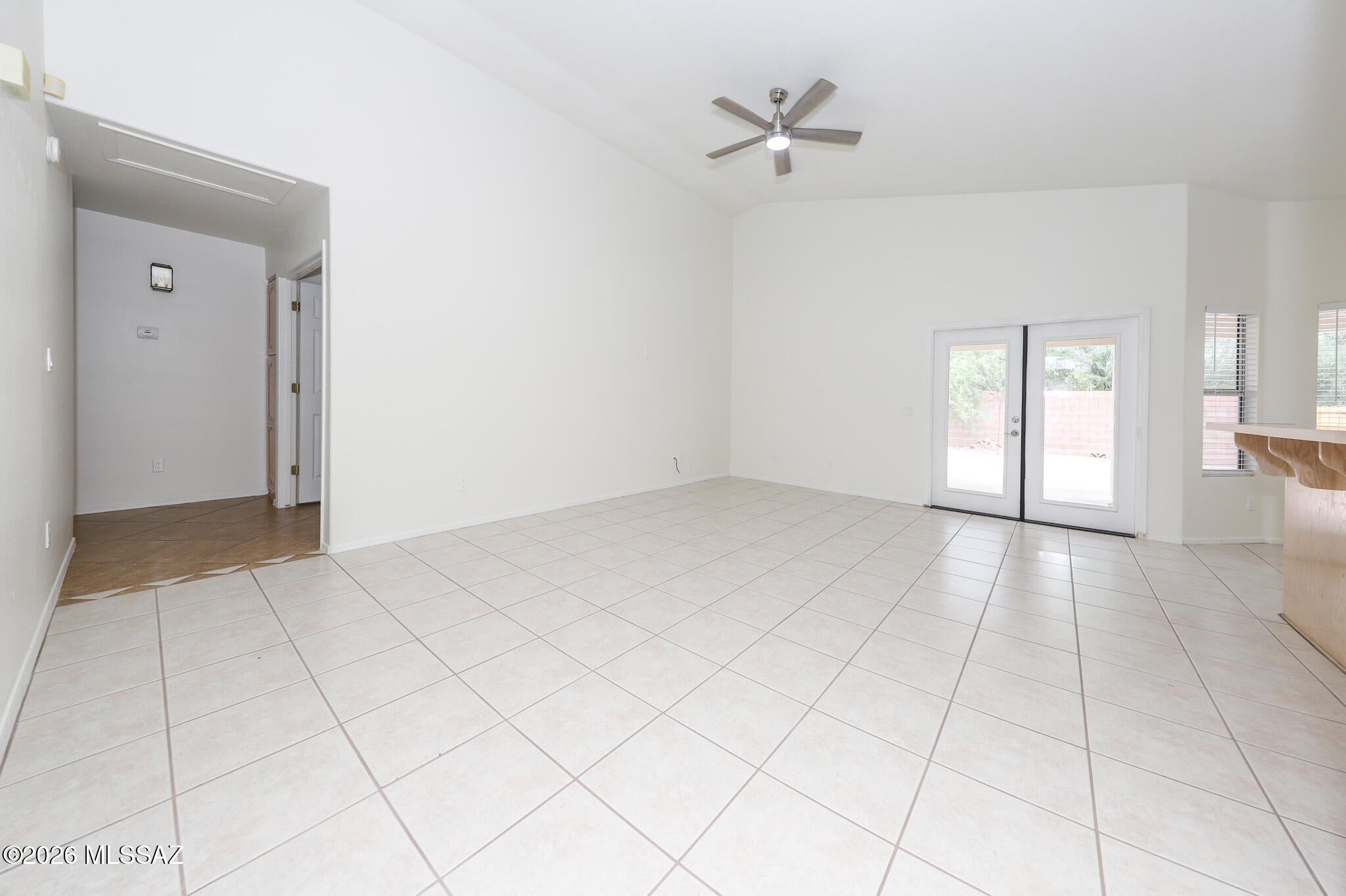 Colonias La Canada (1-82) - Residential Lease