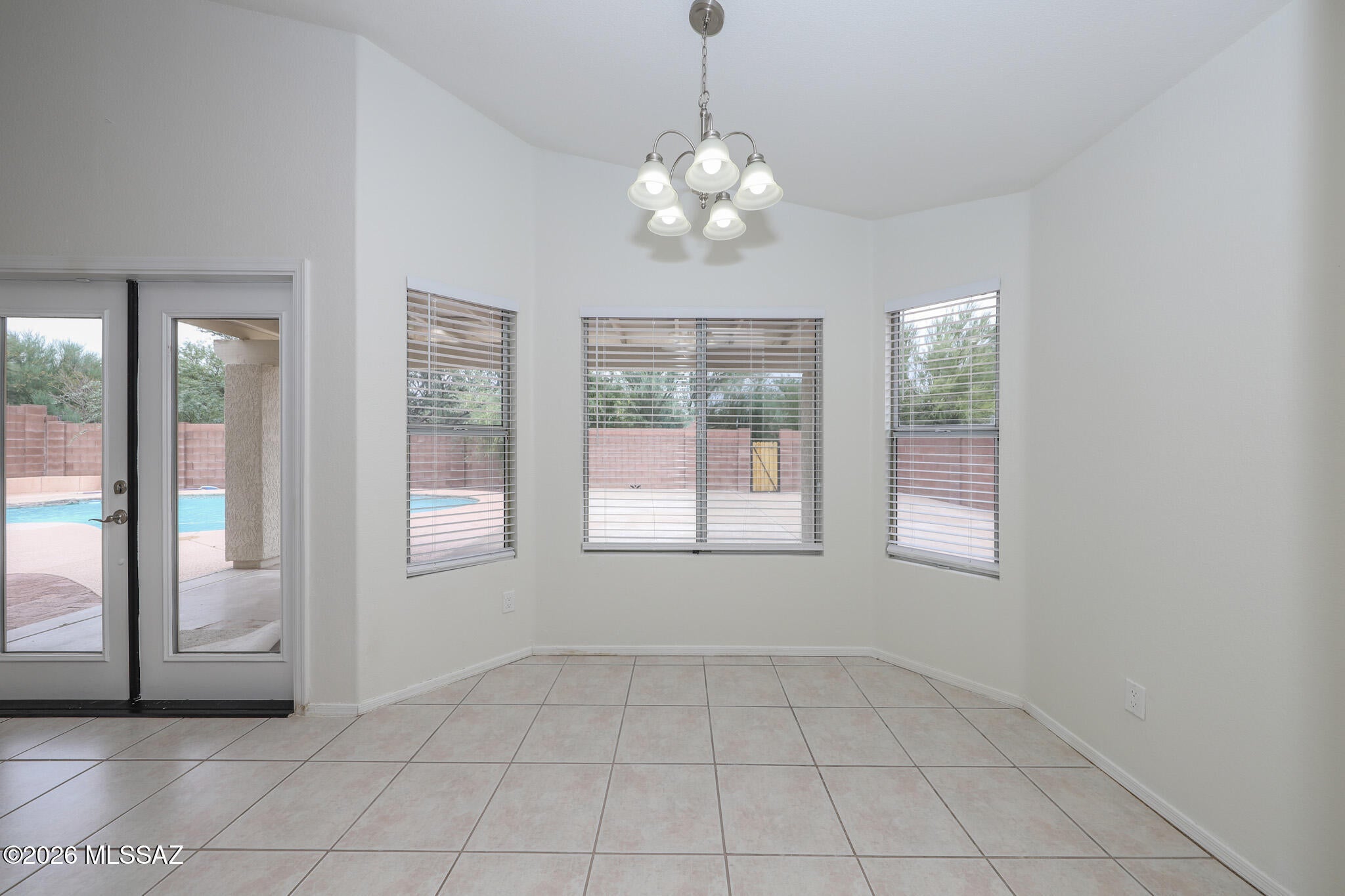 Colonias La Canada (1-82) - Residential Lease