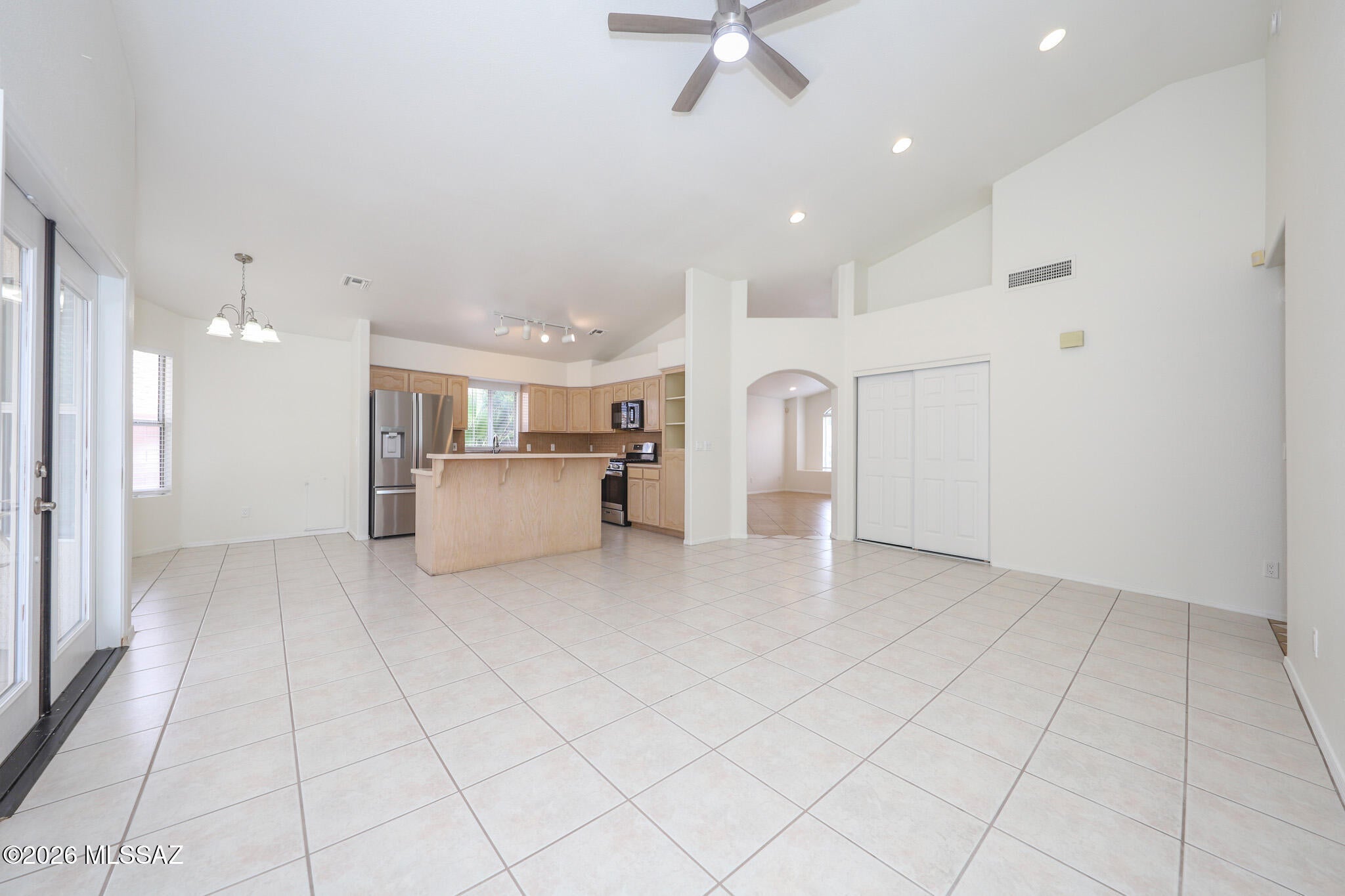 Colonias La Canada (1-82) - Residential Lease