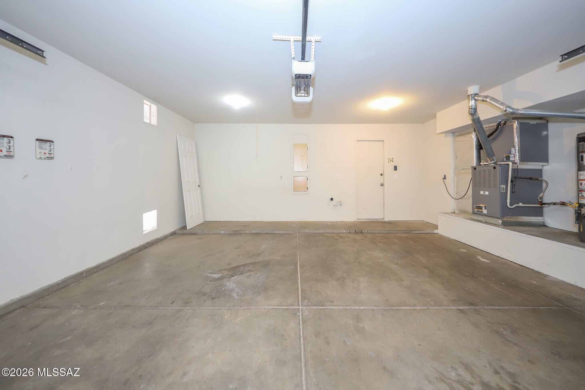 Colonias La Canada (1-82) - Residential Lease