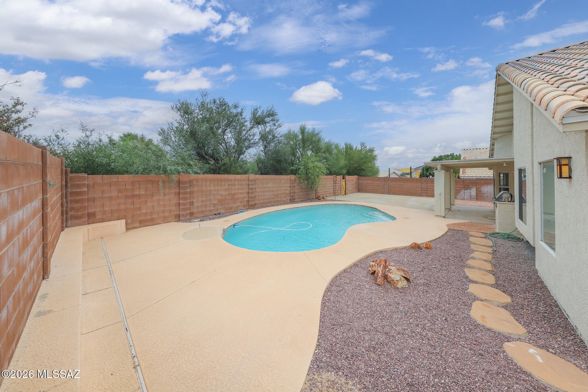 Colonias La Canada (1-82) - Residential Lease