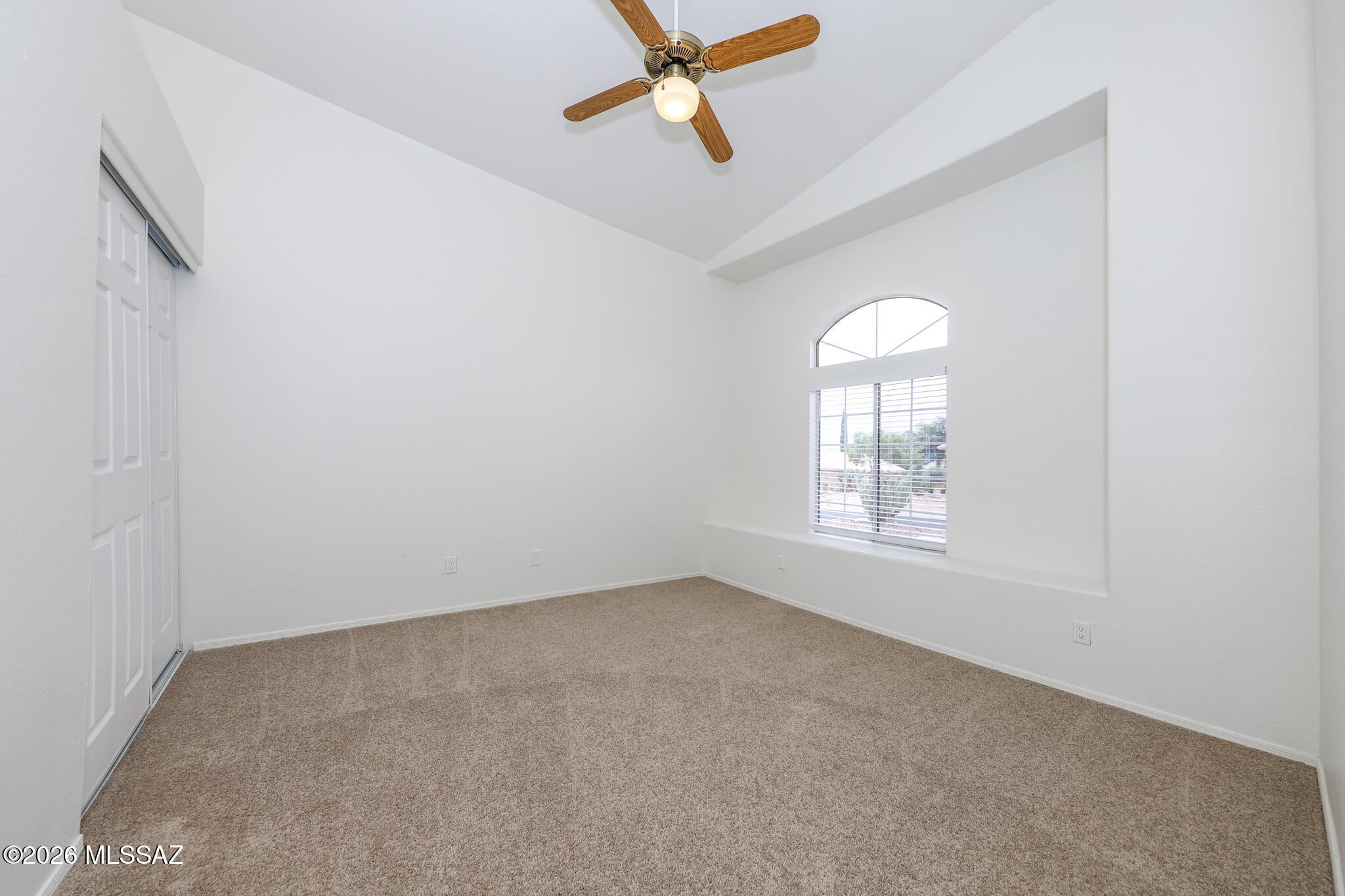 Colonias La Canada (1-82) - Residential Lease