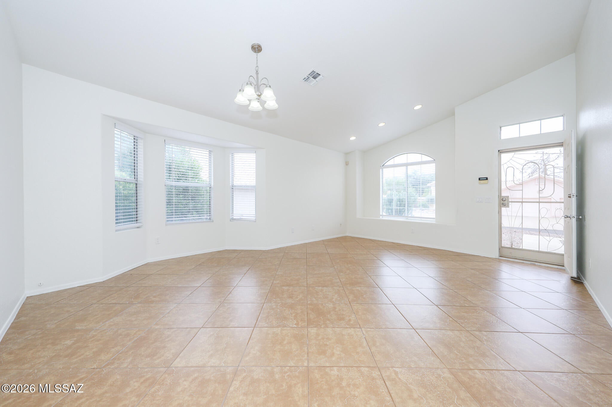 Colonias La Canada (1-82) - Residential Lease