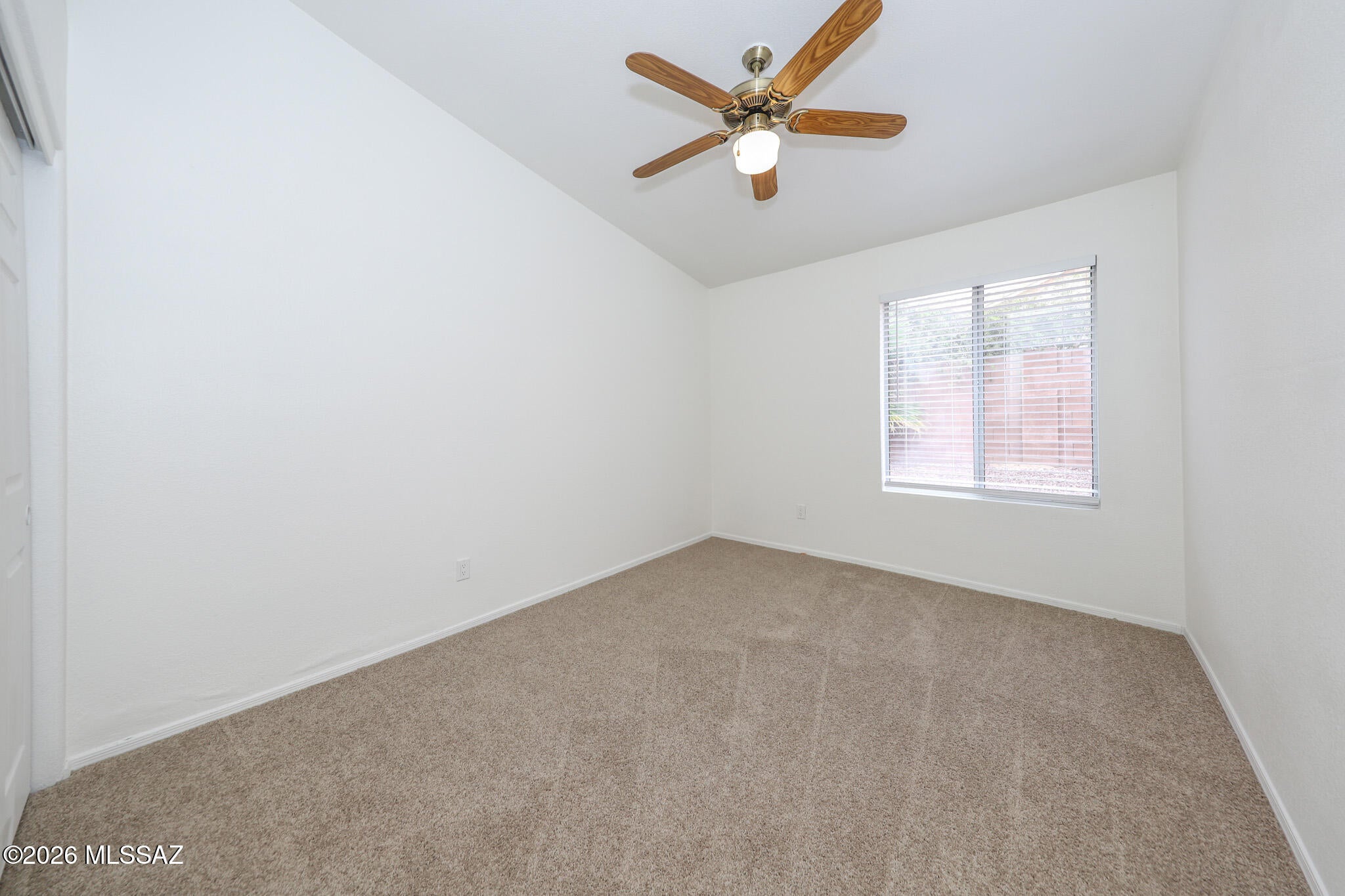 Colonias La Canada (1-82) - Residential Lease