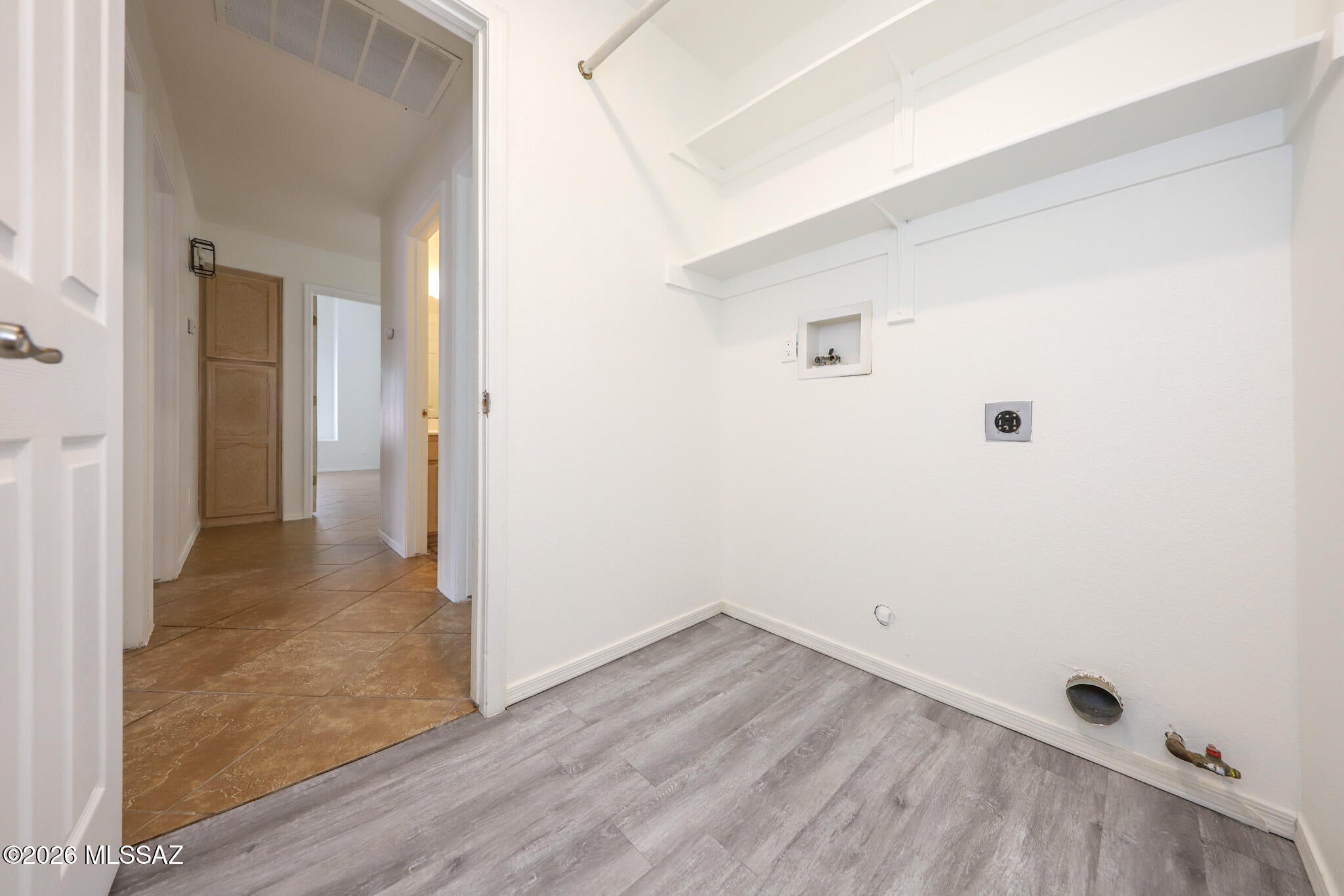 Colonias La Canada (1-82) - Residential Lease
