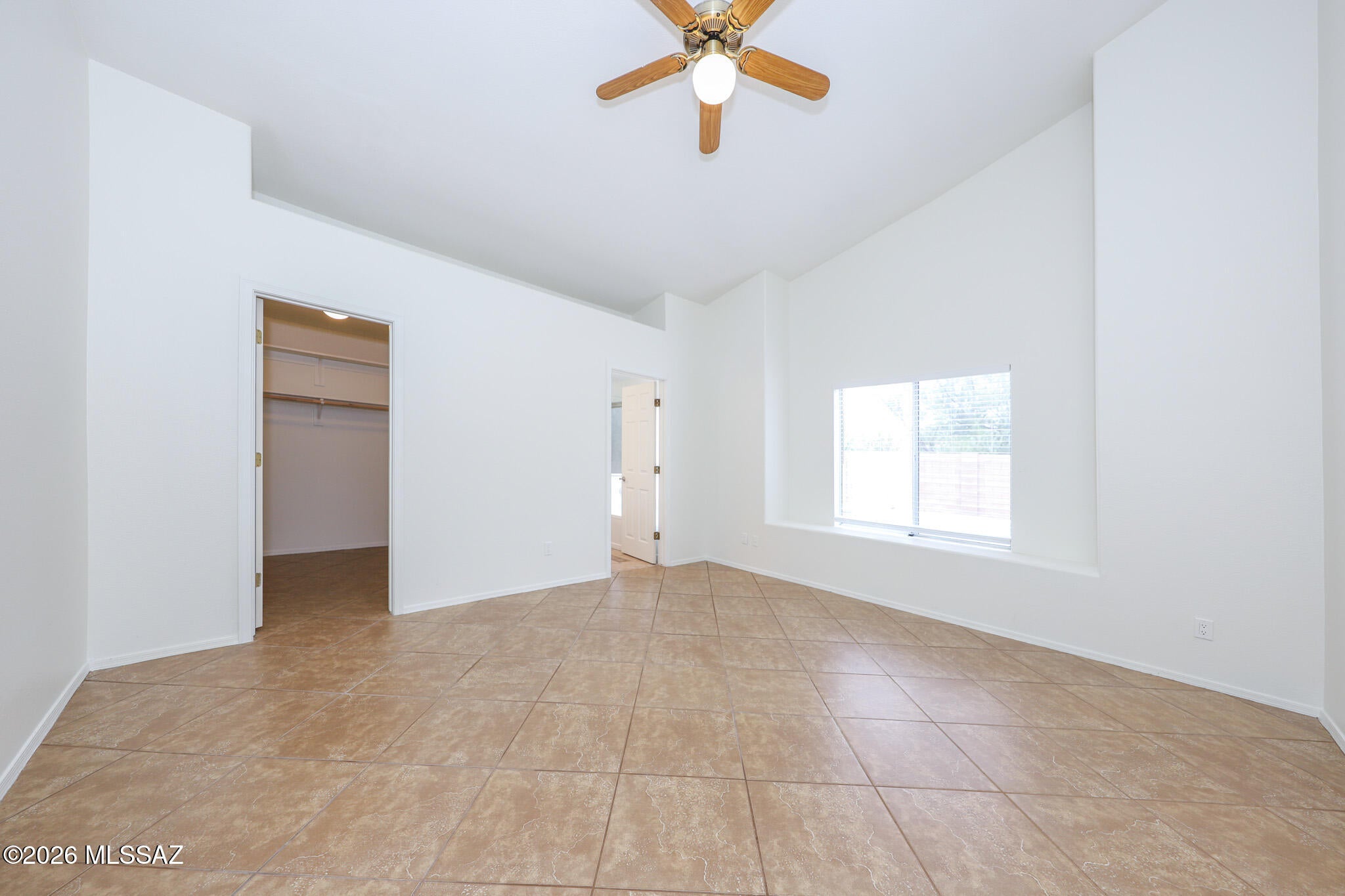 Colonias La Canada (1-82) - Residential Lease