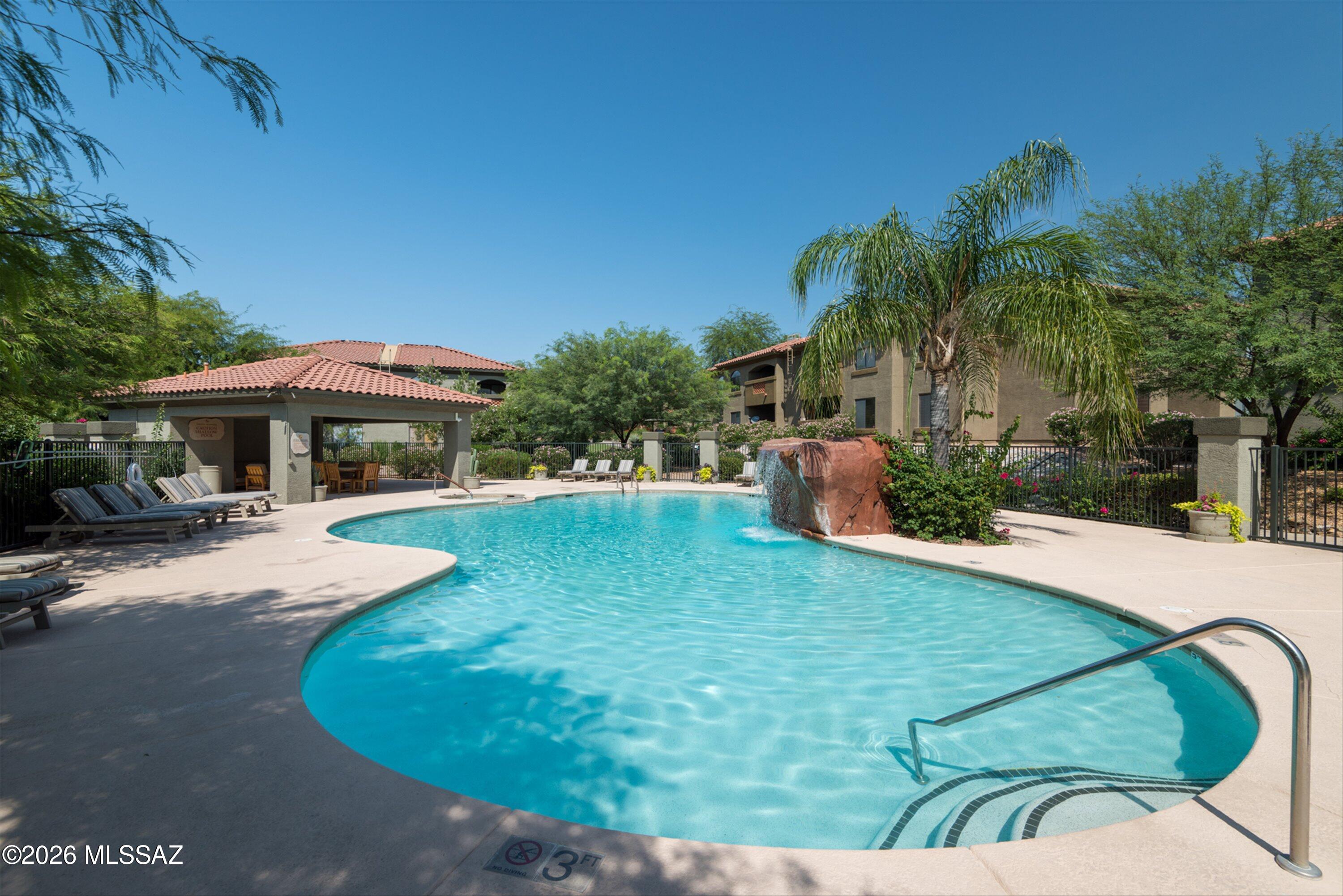 Veranda at Ventana Condominiums - Residential