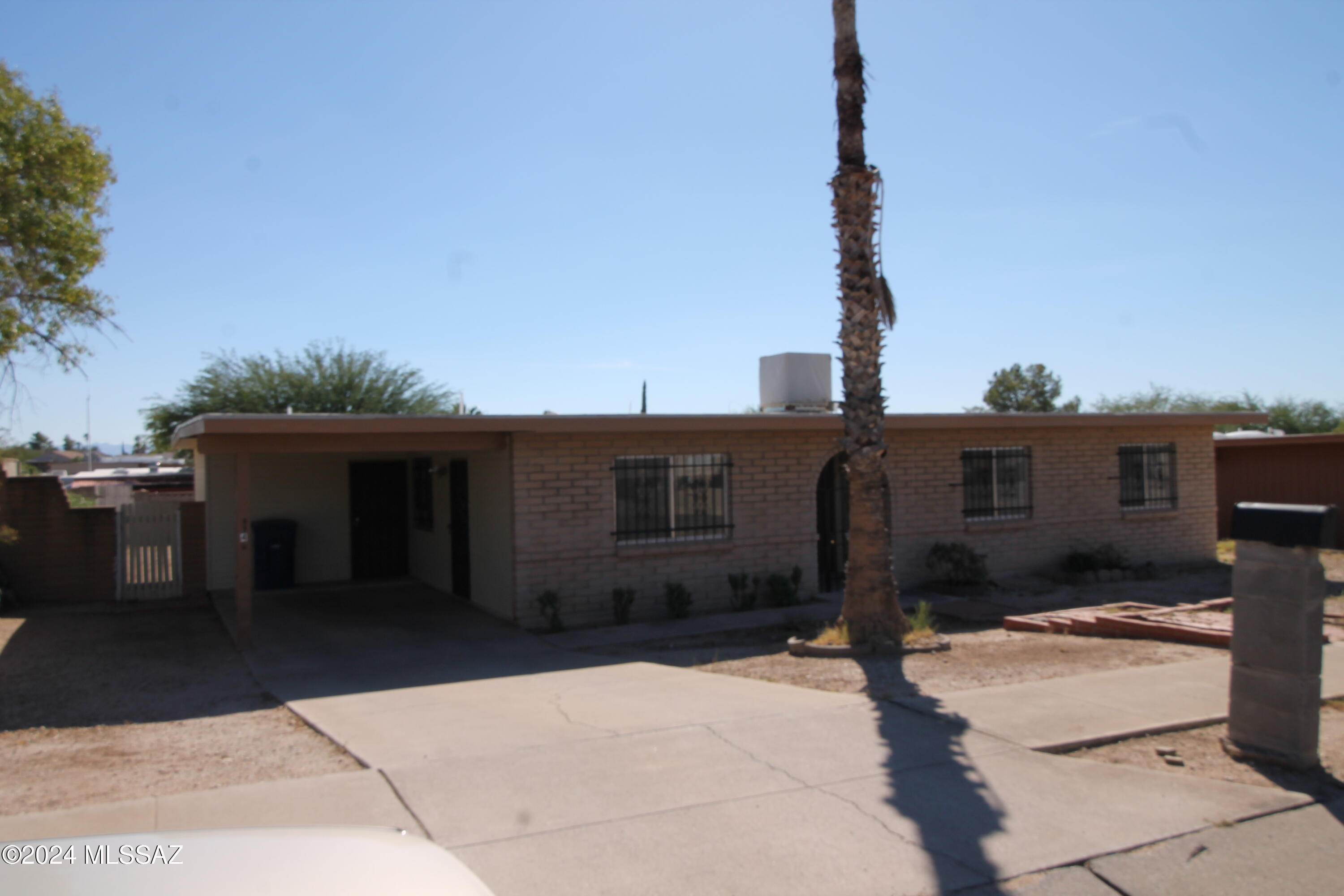 Twenty-Nine Palms (1-70) - Residential Lease