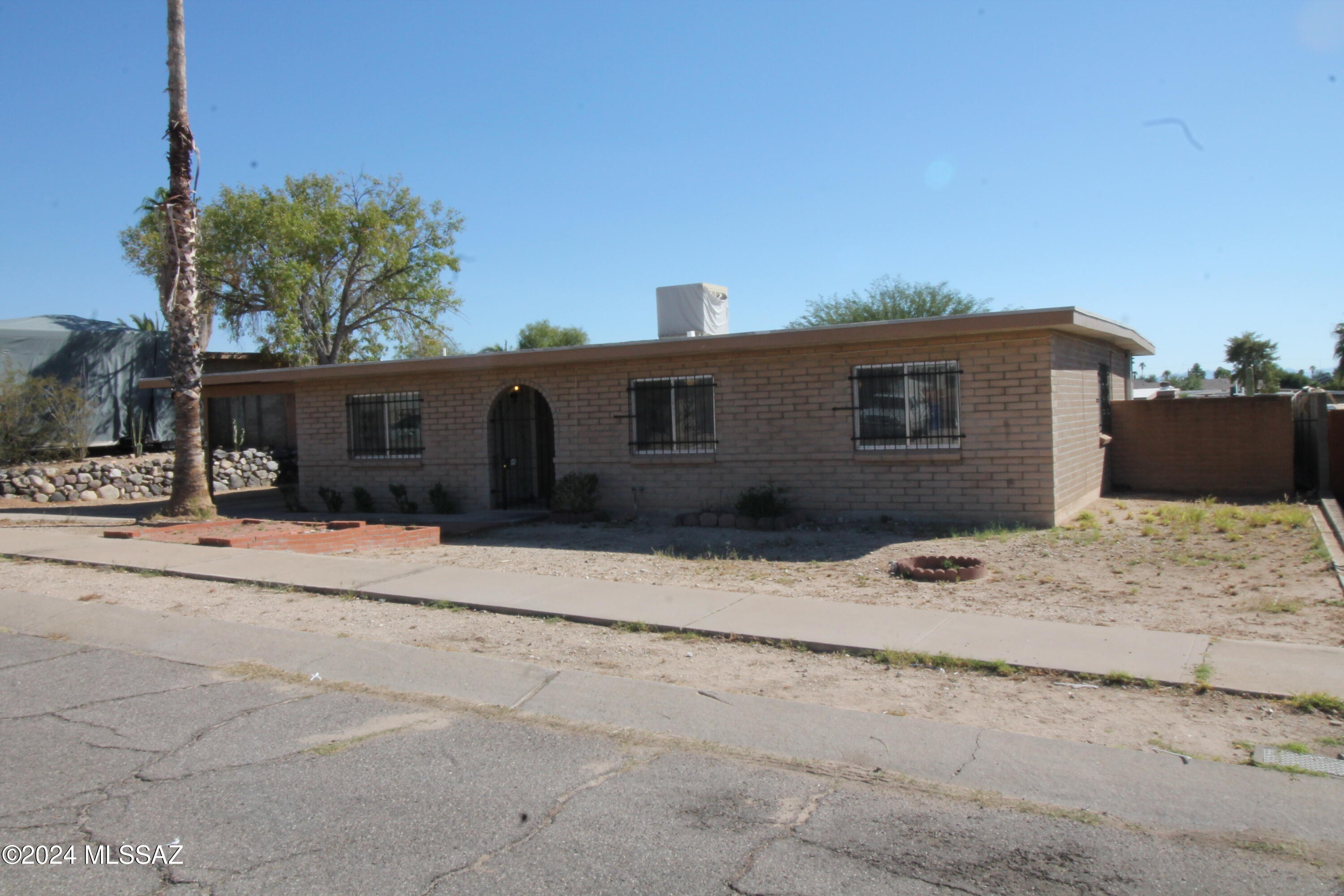 Twenty-Nine Palms (1-70) - Residential Lease