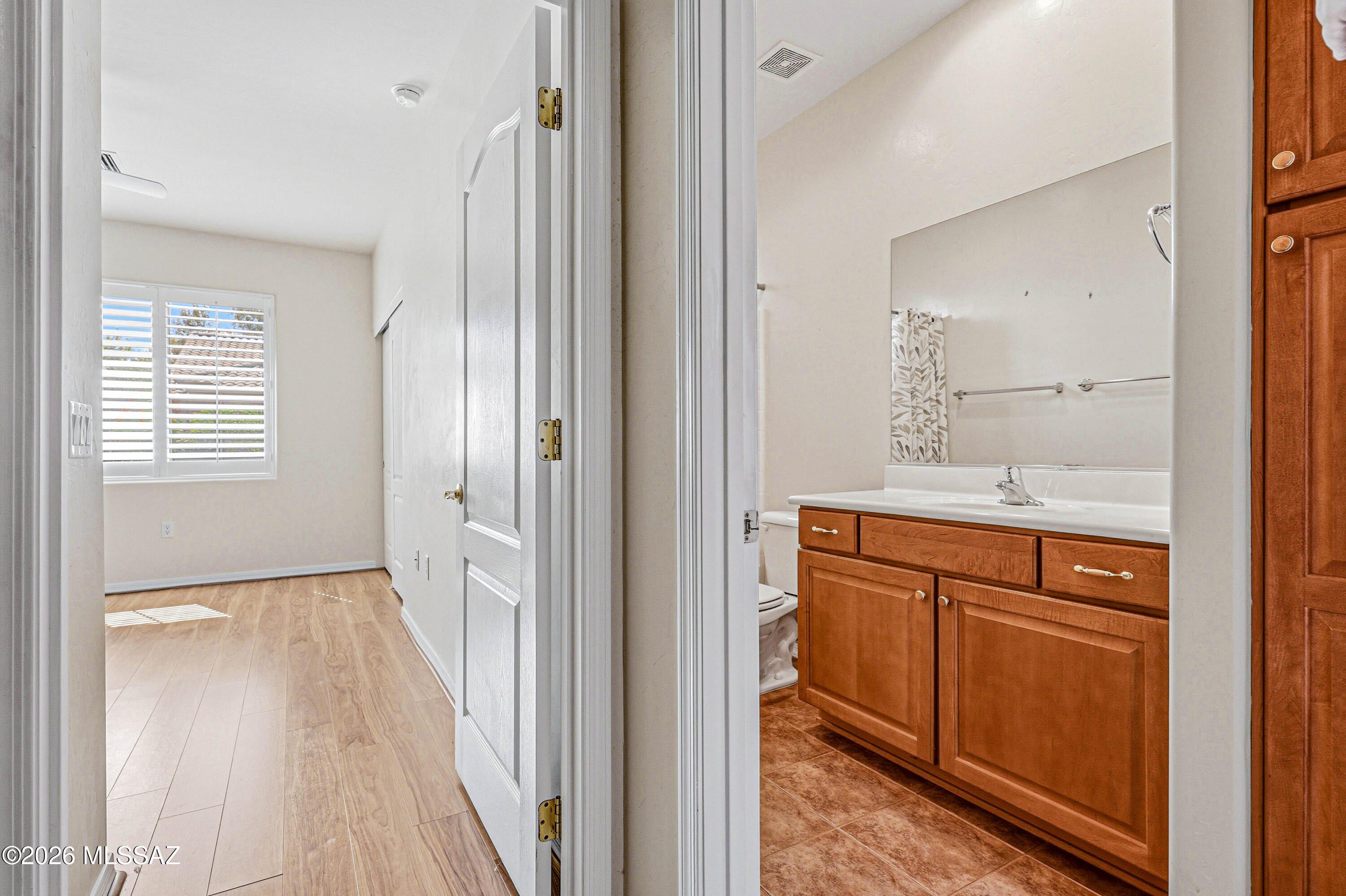 Las Campanas Village (1-111) - Residential