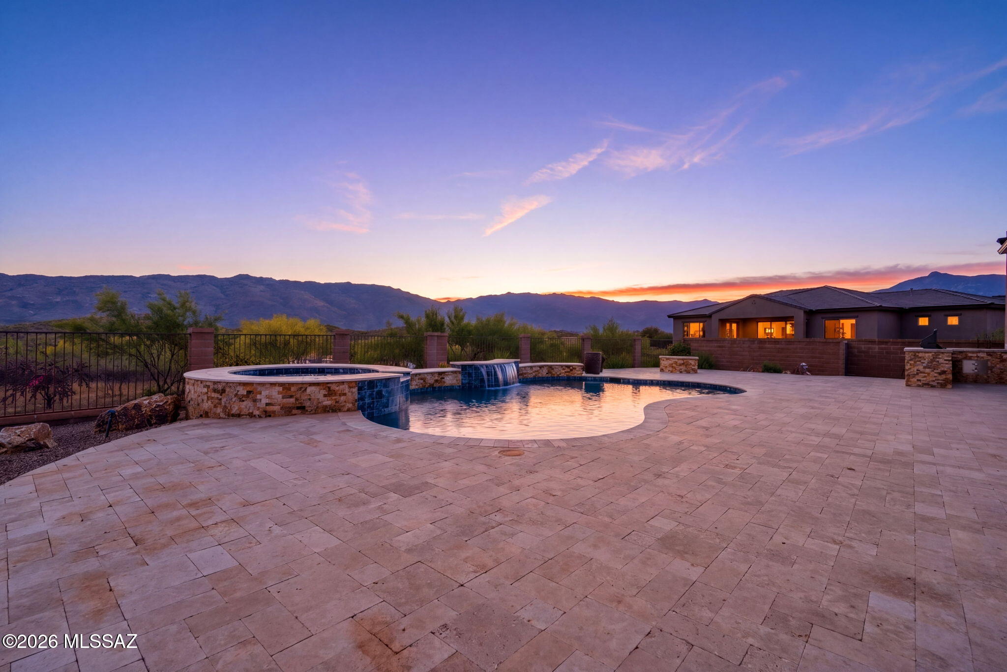 Coyote Creek (1-395) - Residential