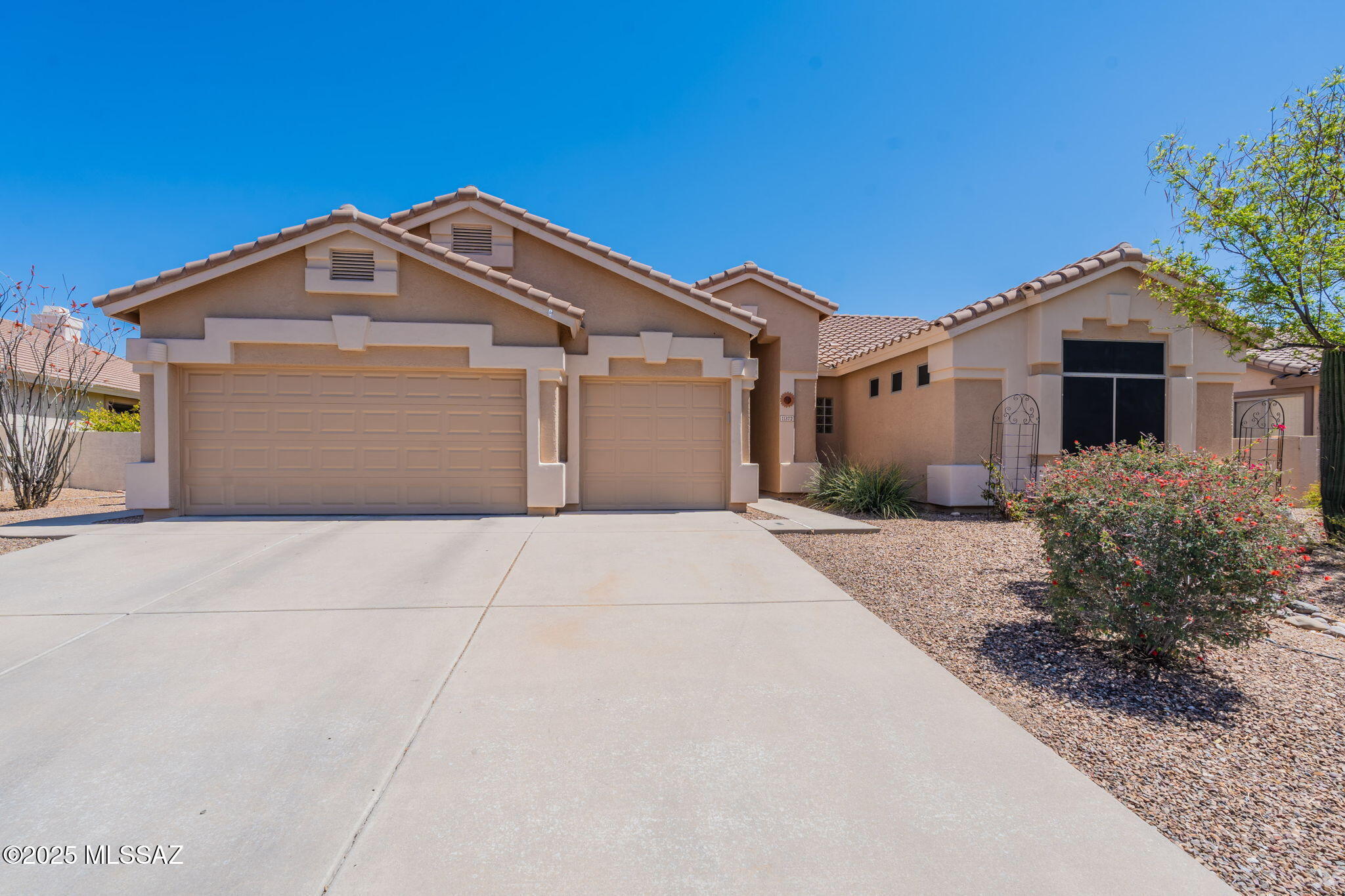 Desert Vista (1-205) - Residential Lease