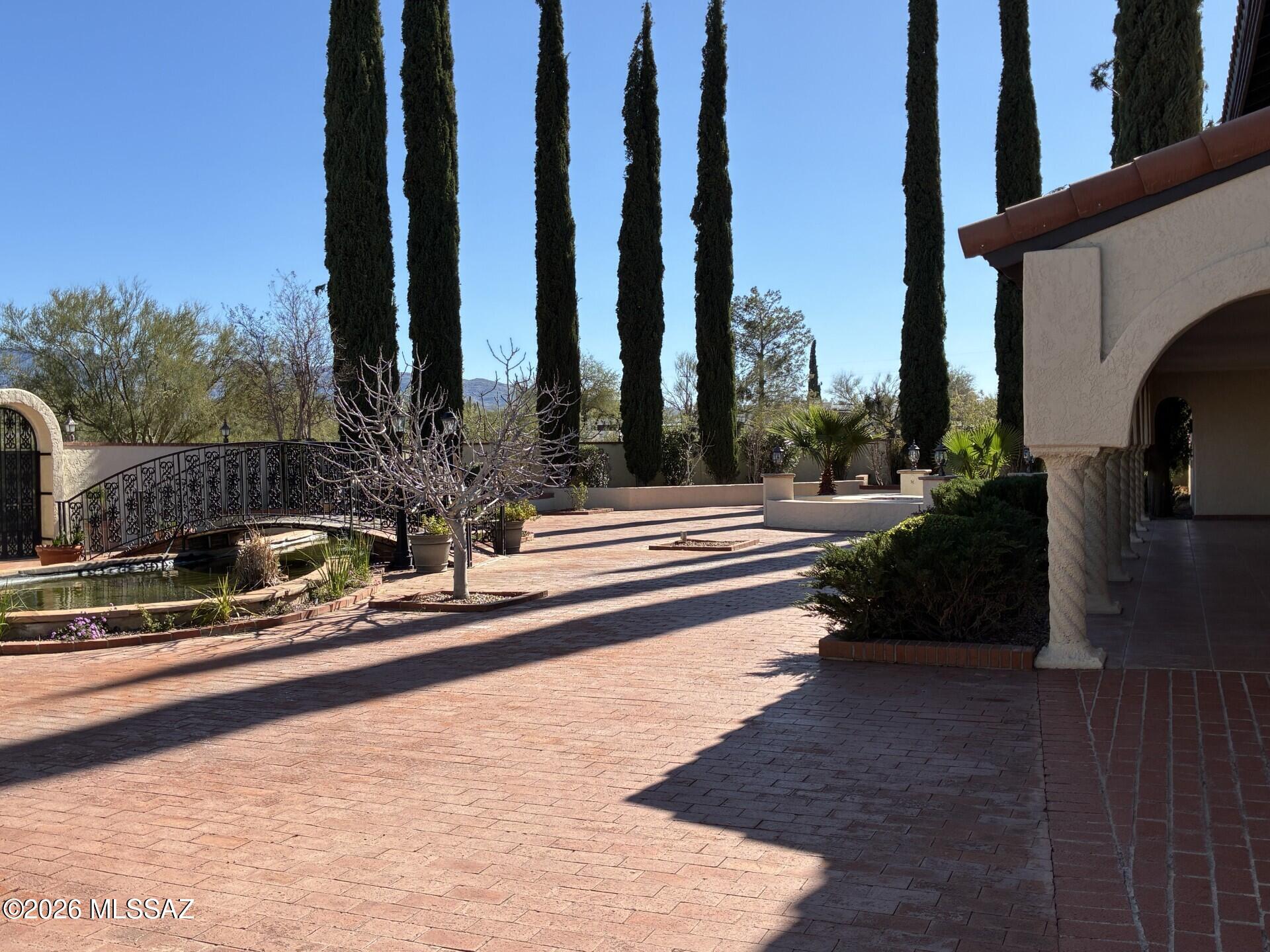 Halcyon Acres - Residential