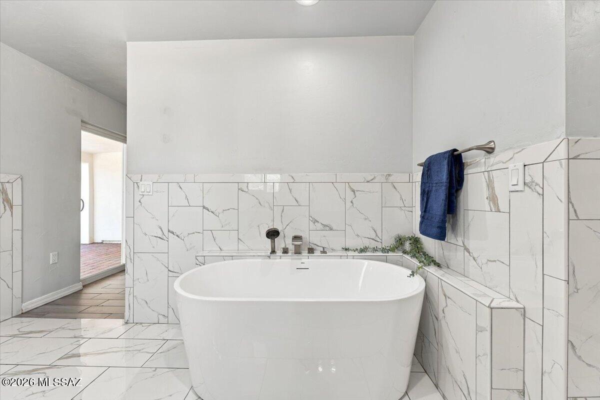Casa Solariega - Residential