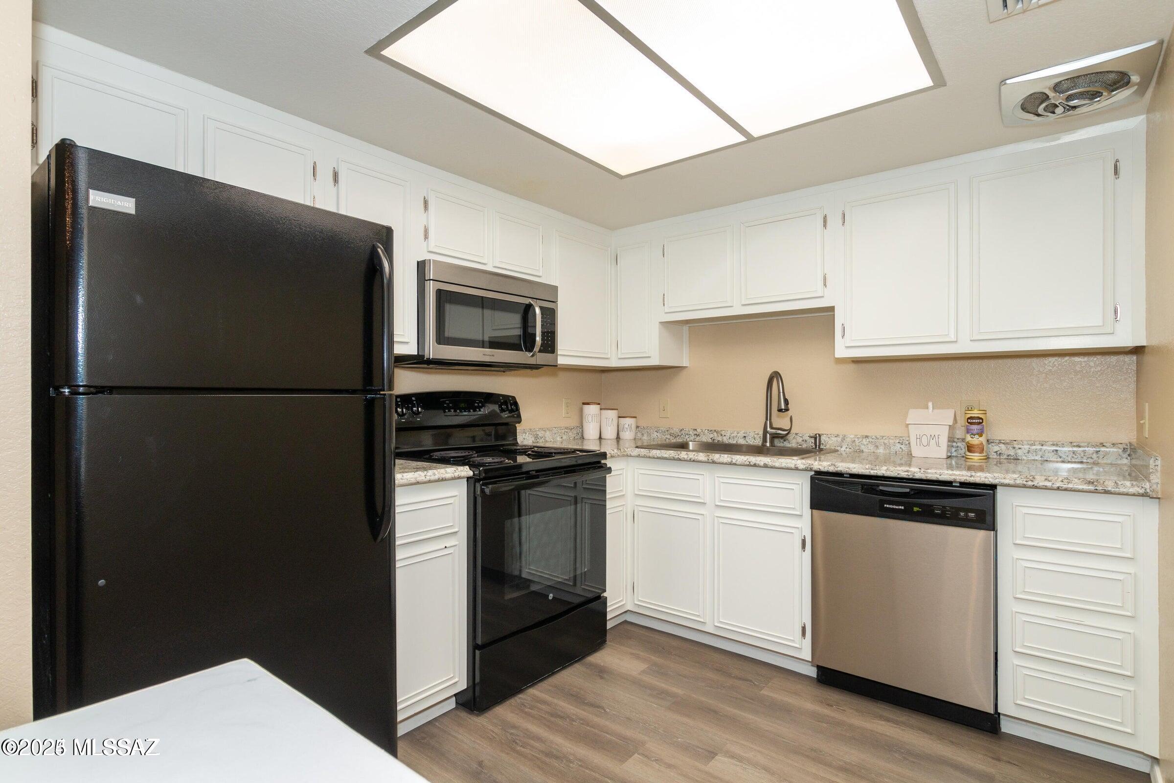 Las Casas Bellas Condo (45-53) - Residential Lease