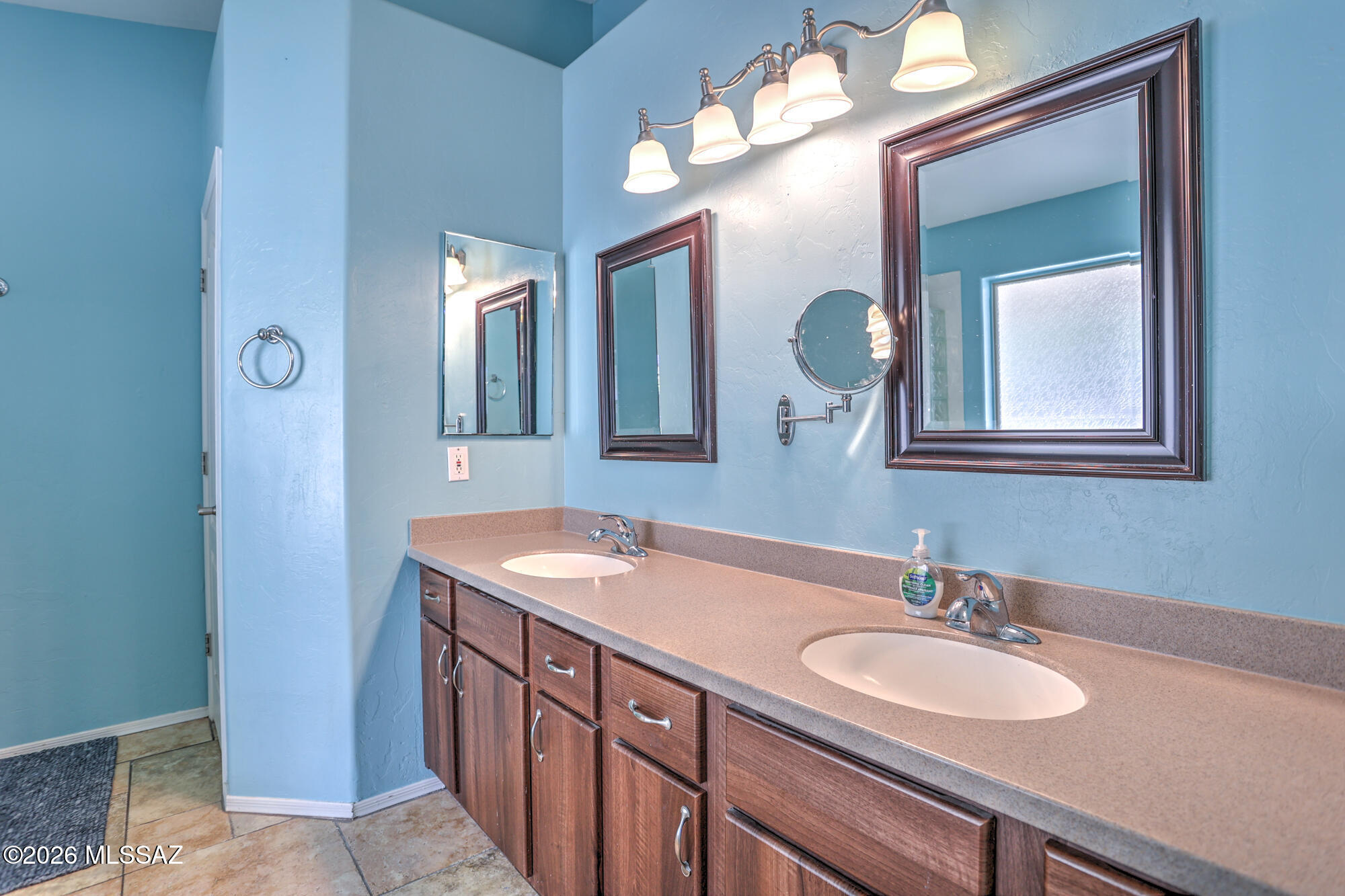Thornydale Terrace(1-104) - Residential