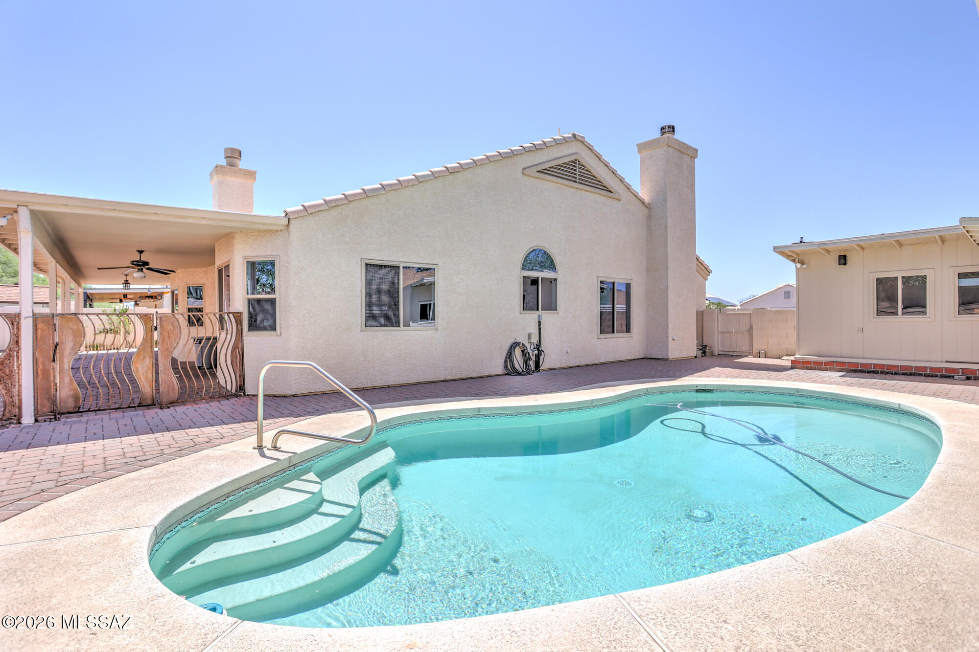 Thornydale Terrace(1-104) - Residential