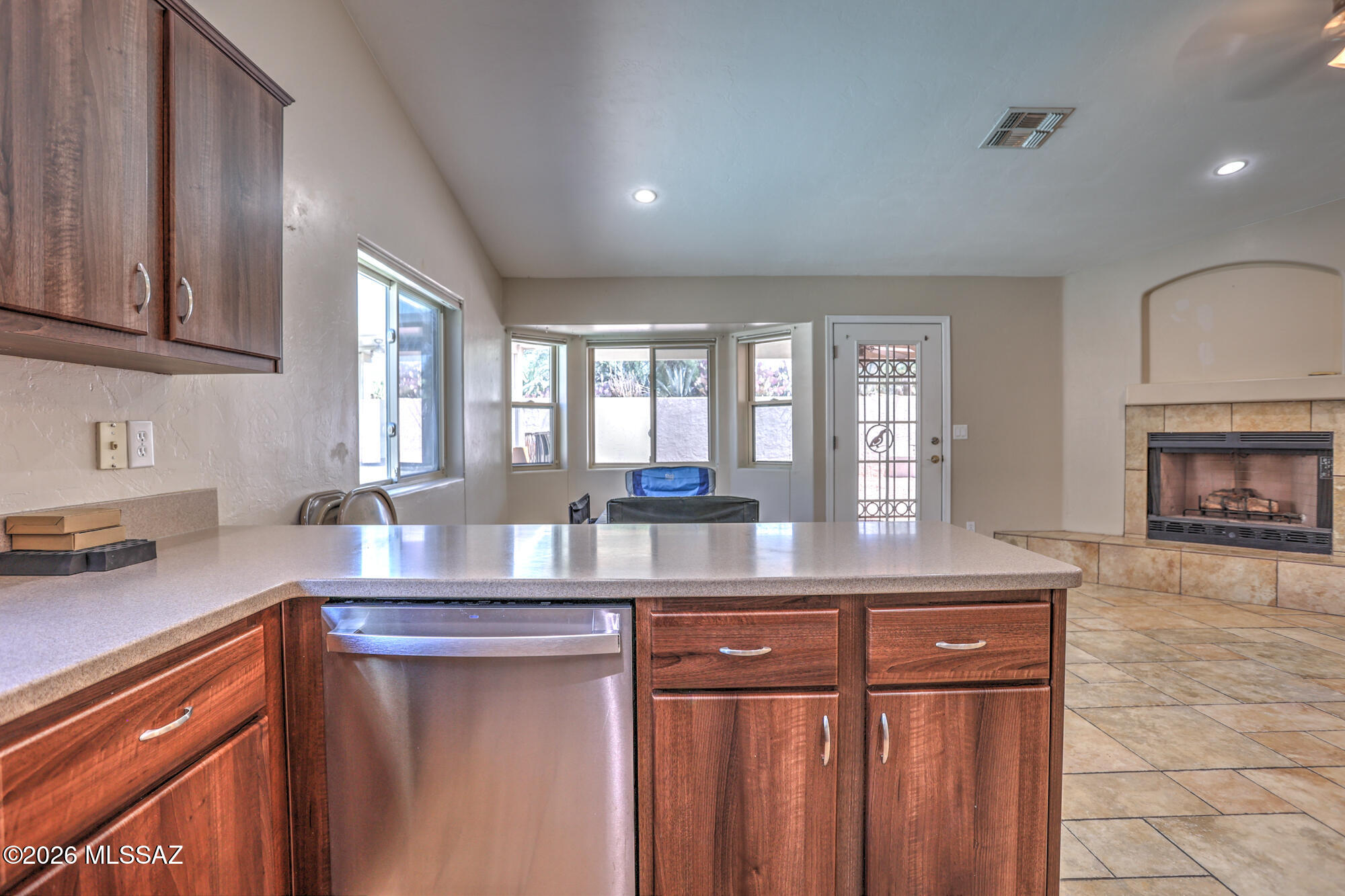 Thornydale Terrace(1-104) - Residential