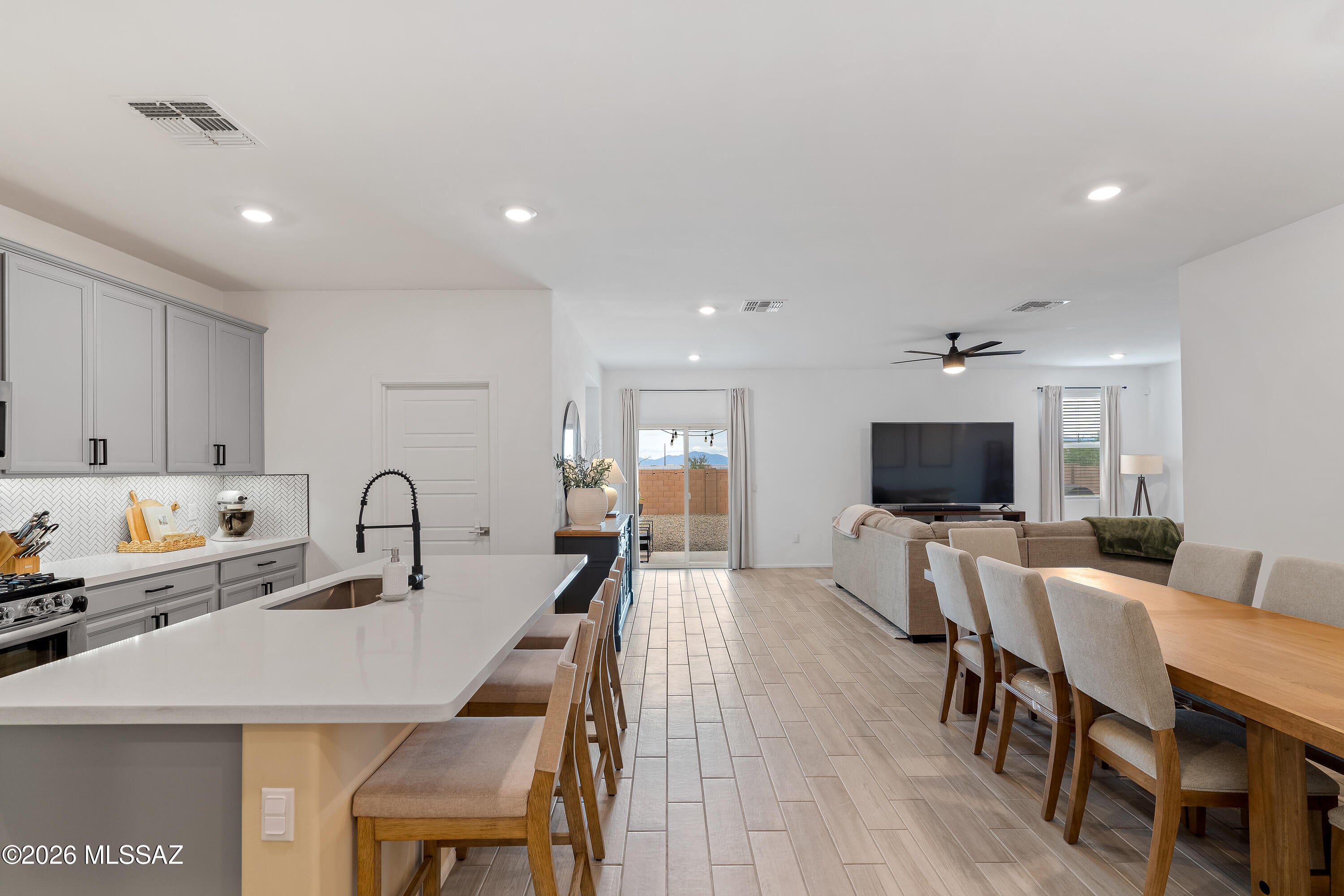 Valencia Crossing - Residential