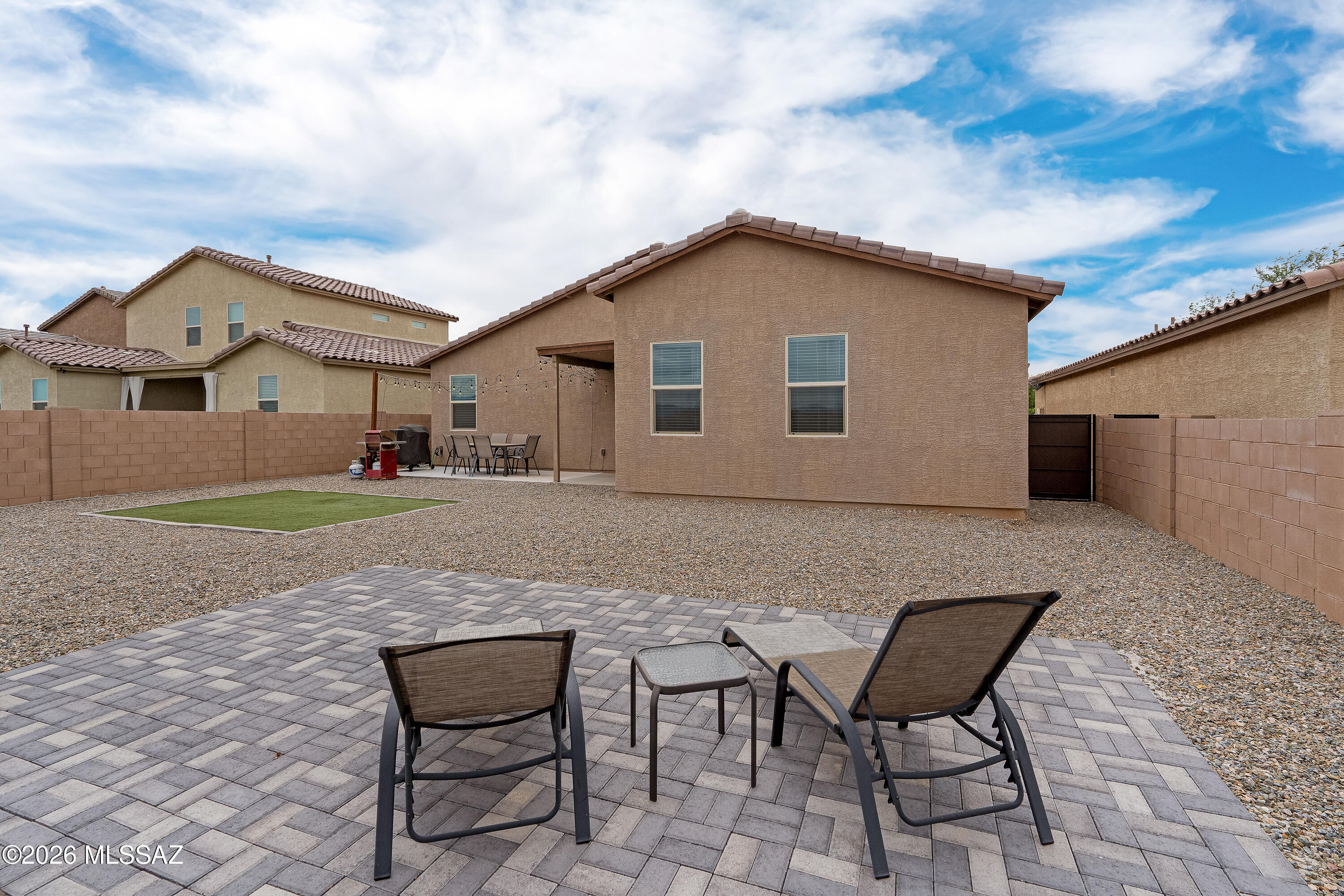 Valencia Crossing - Residential