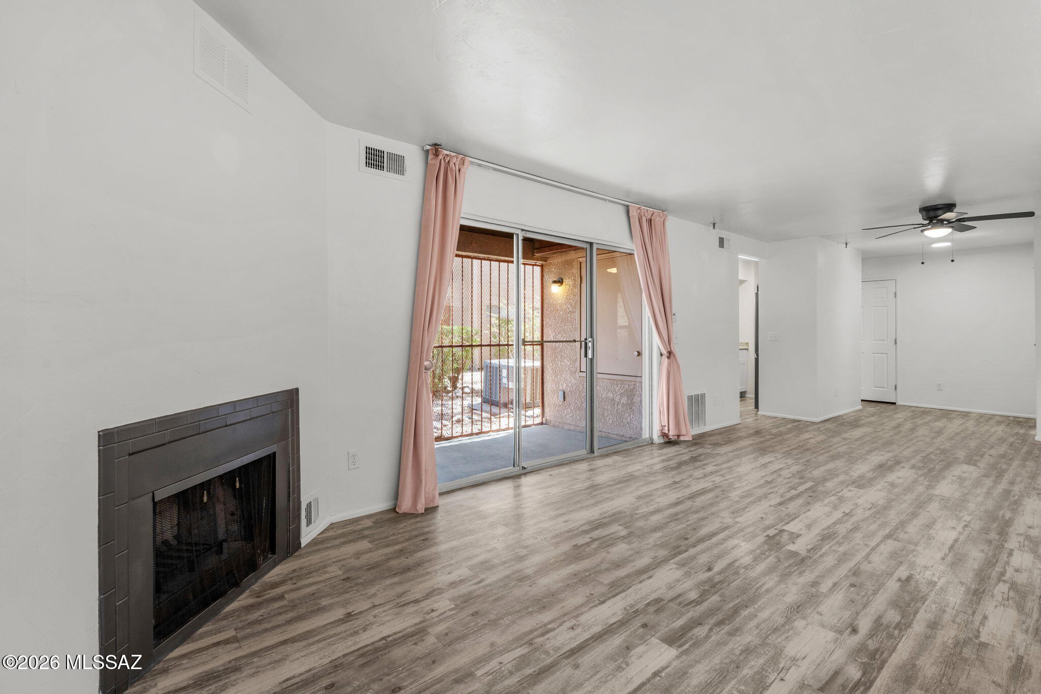 La Vida - Residential