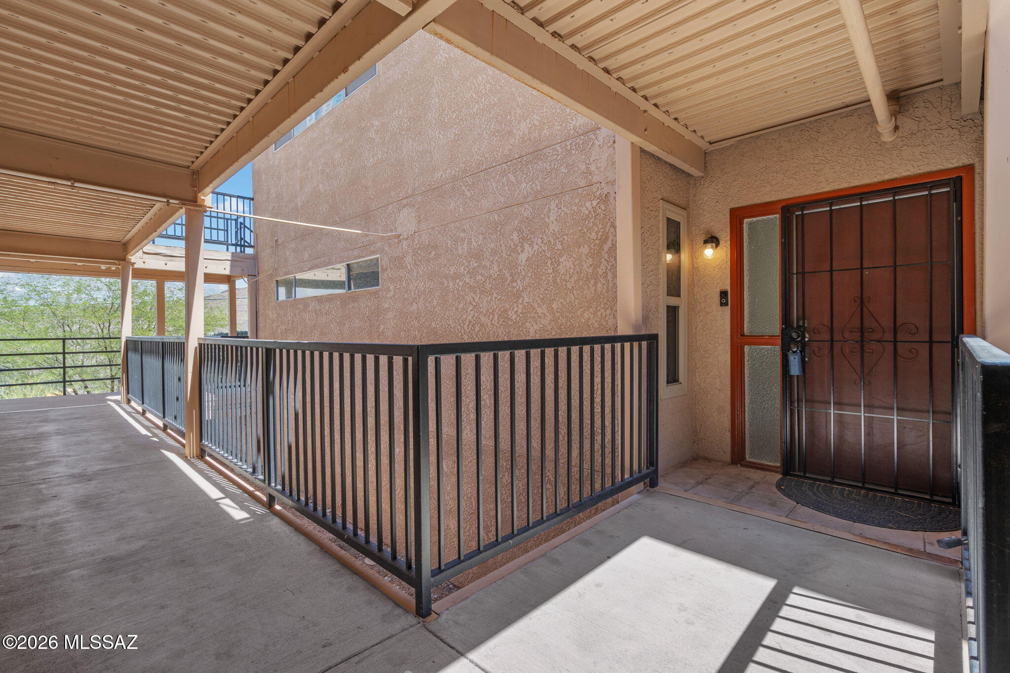 La Vida - Residential