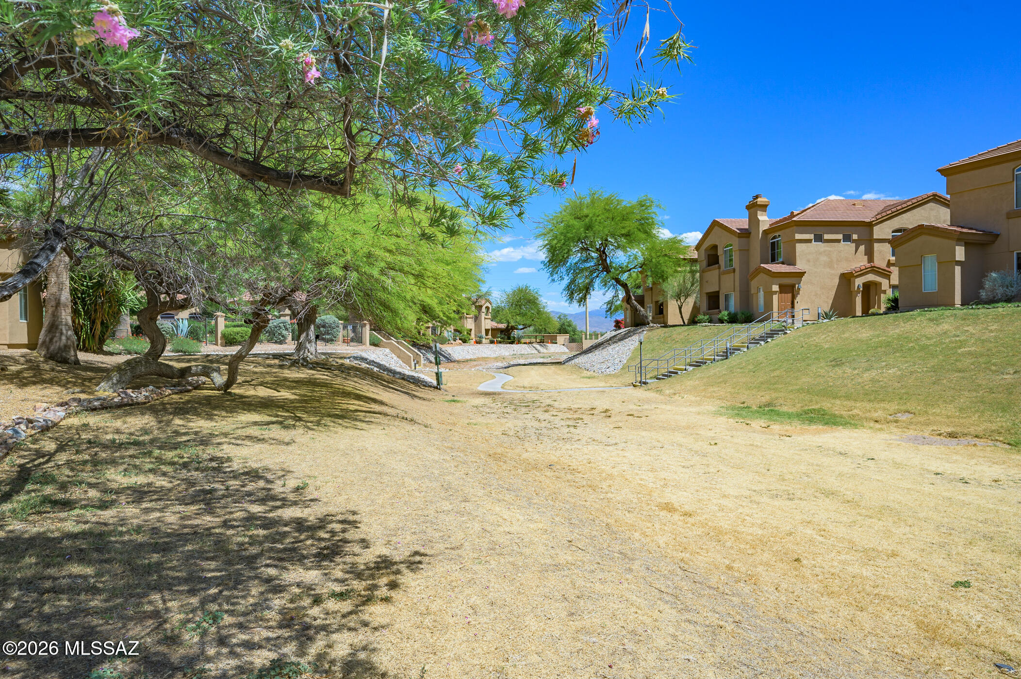 Pinnacle Canyon Condominium - Residential