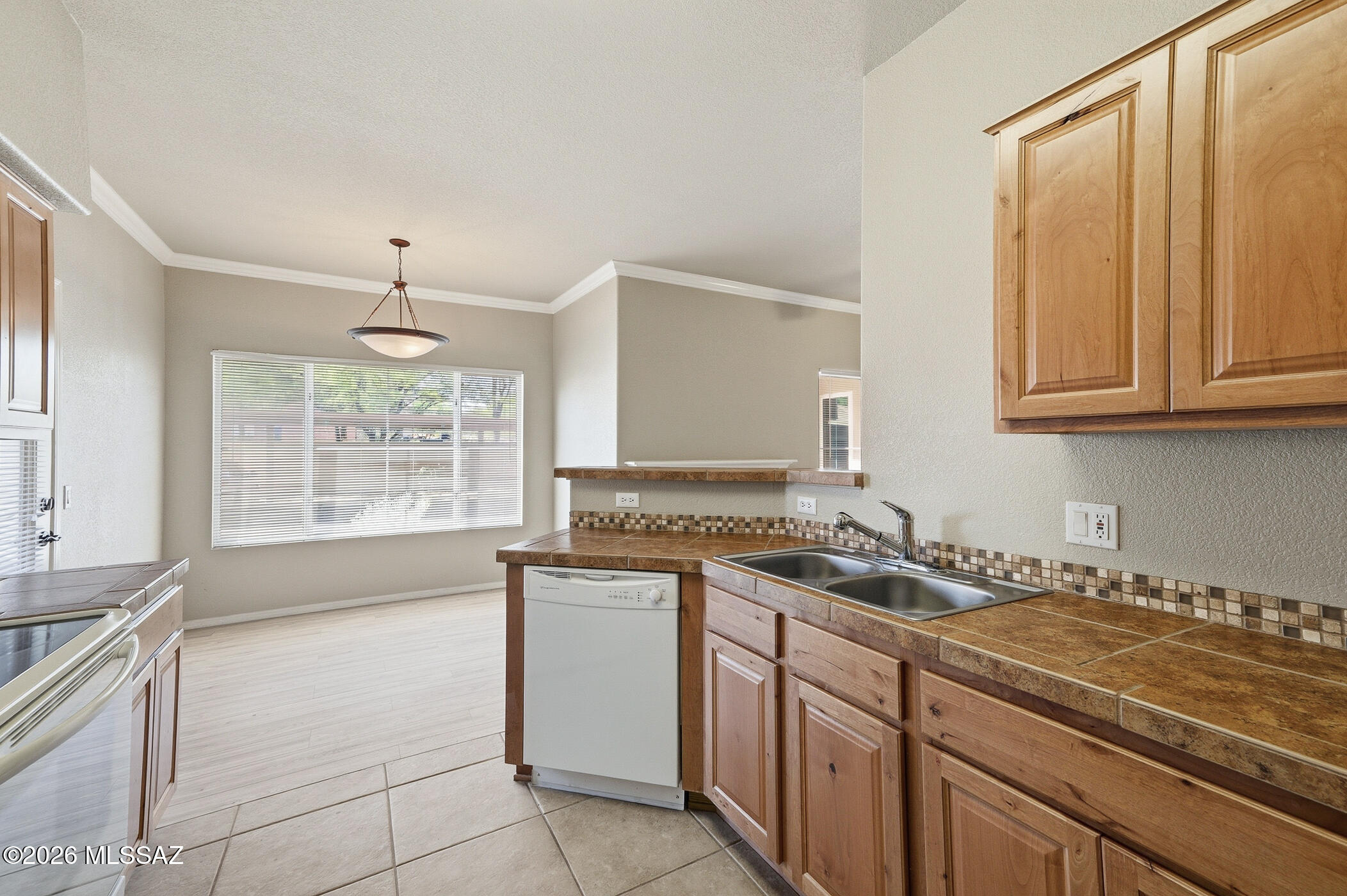 Pinnacle Canyon Condominium - Residential
