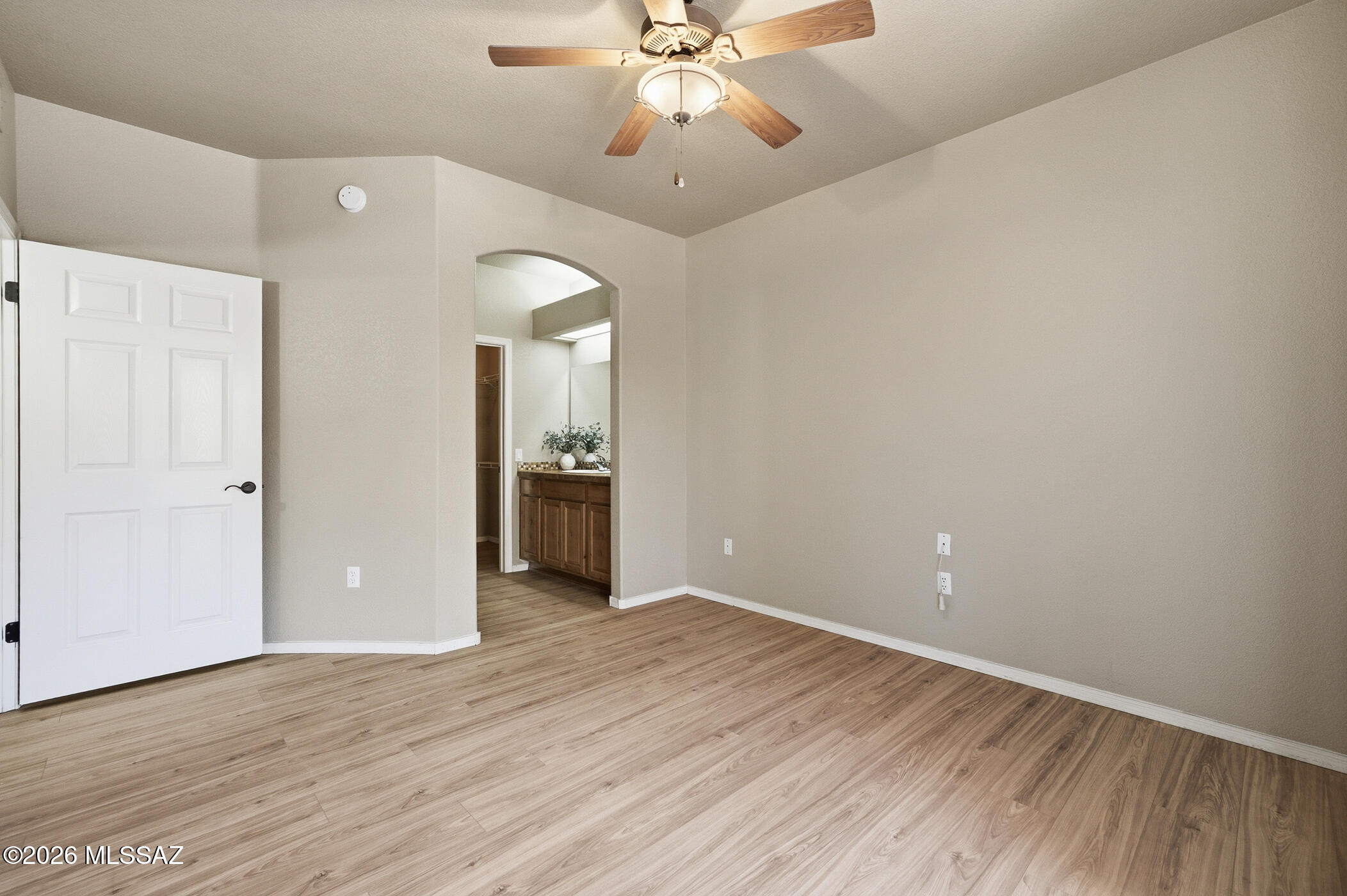 Pinnacle Canyon Condominium - Residential
