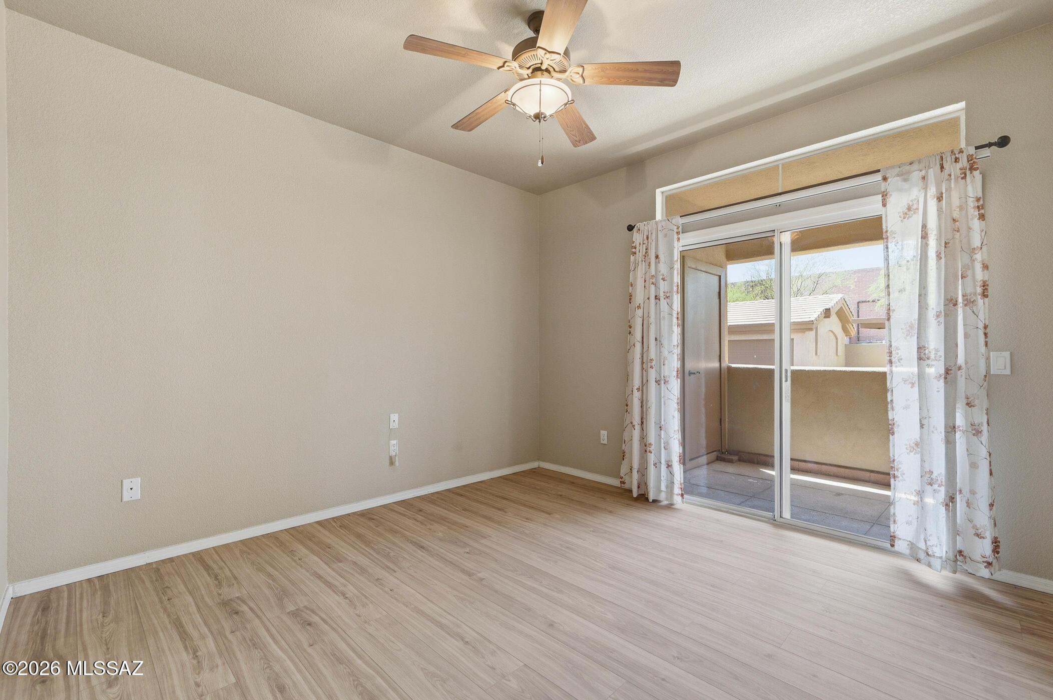 Pinnacle Canyon Condominium - Residential