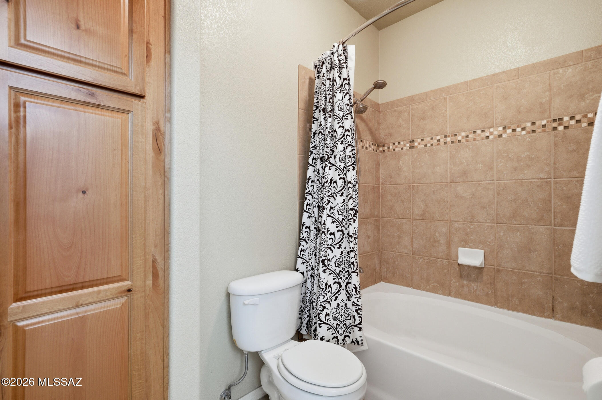 Pinnacle Canyon Condominium - Residential