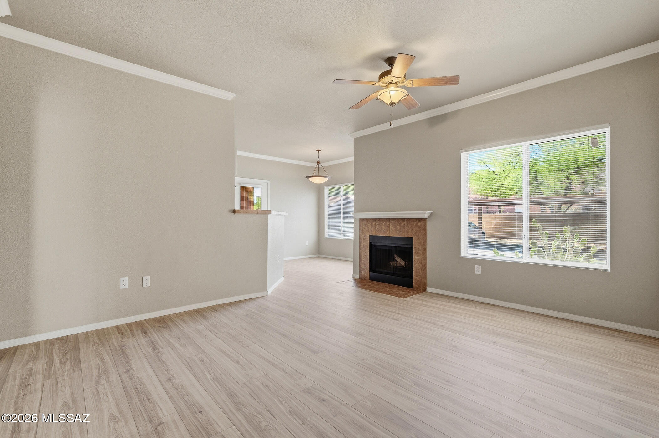 Pinnacle Canyon Condominium - Residential
