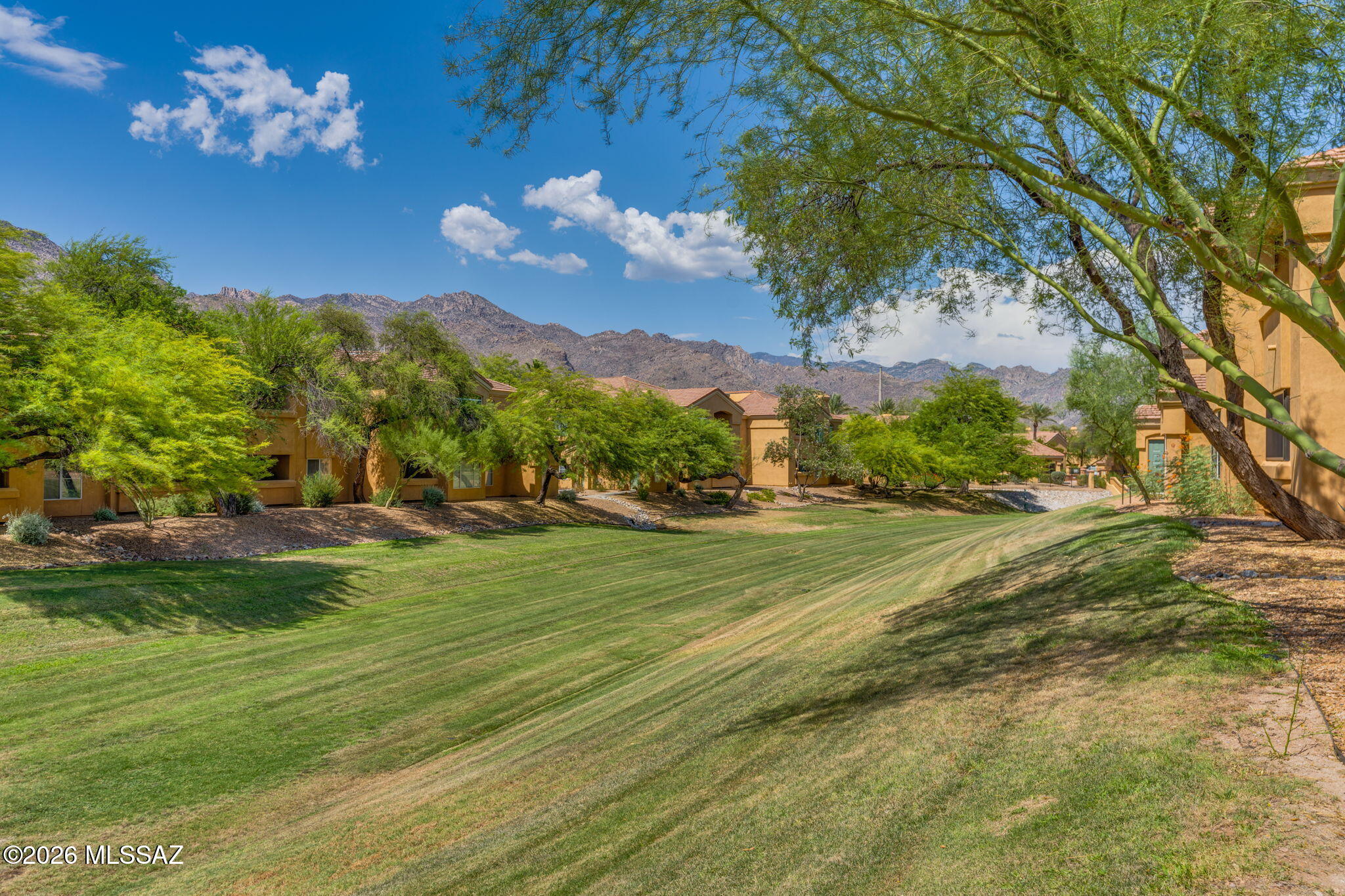 Pinnacle Canyon Condominium - Residential