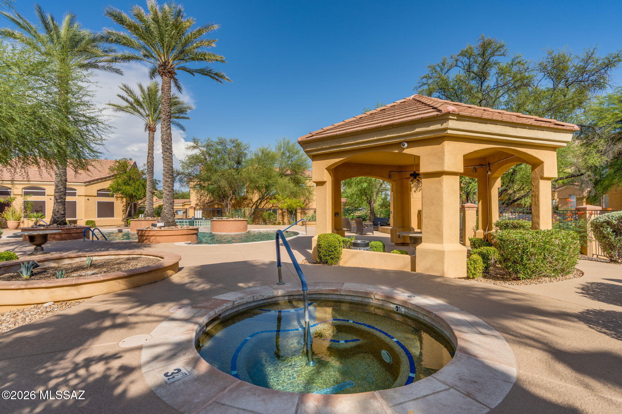 Pinnacle Canyon Condominium - Residential