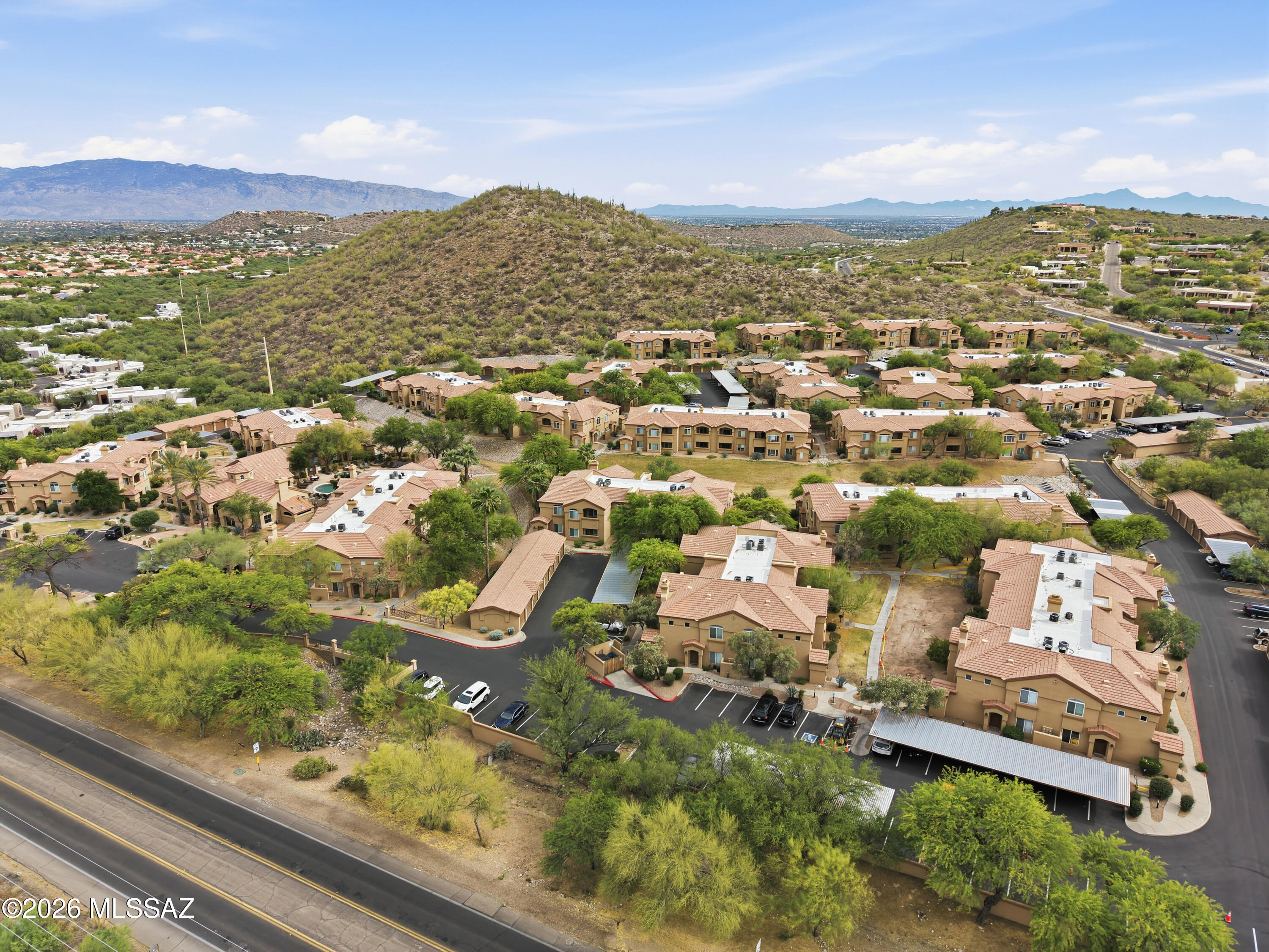 Pinnacle Canyon Condominium - Residential