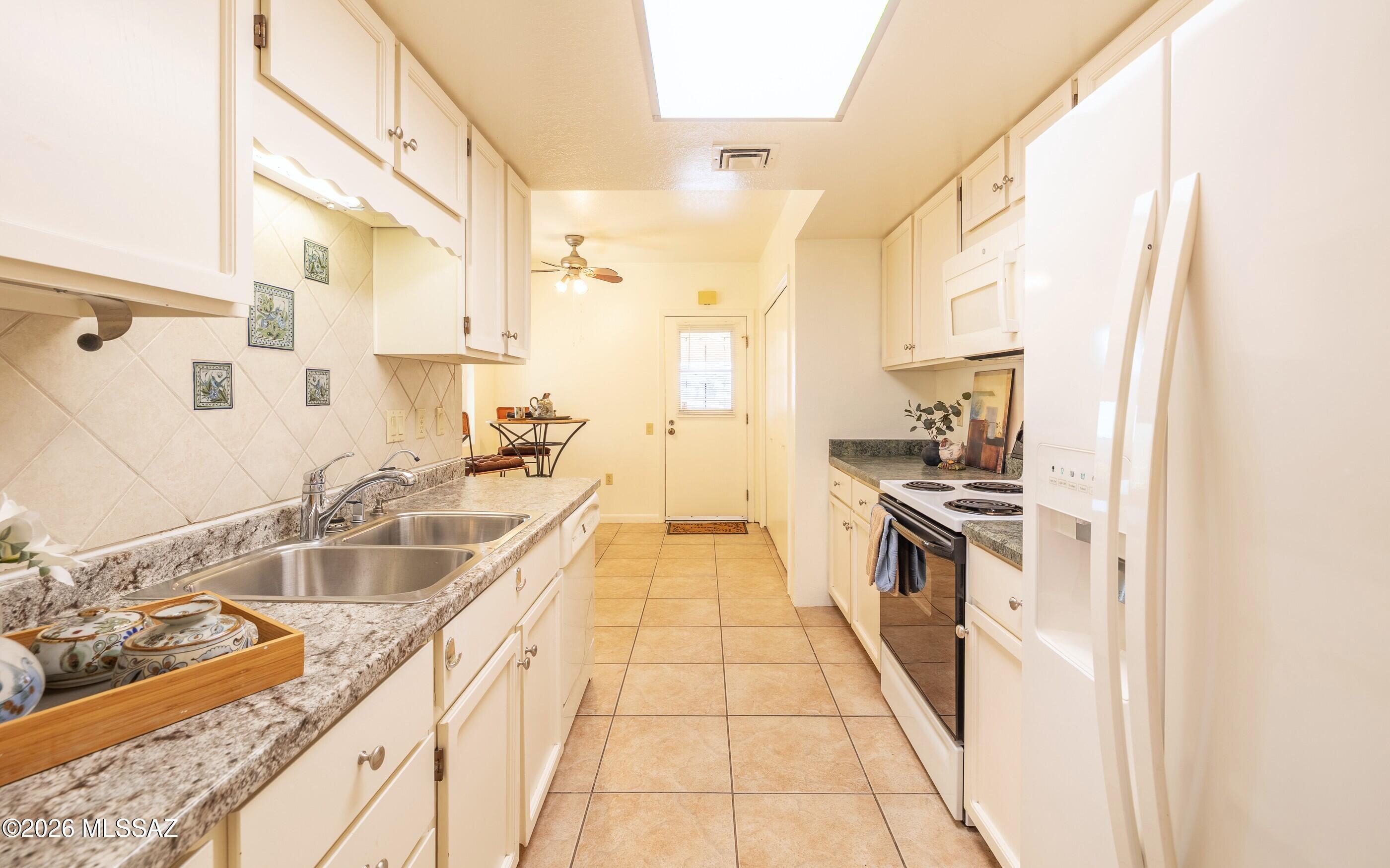 Continental Vistas(1-302) - Residential