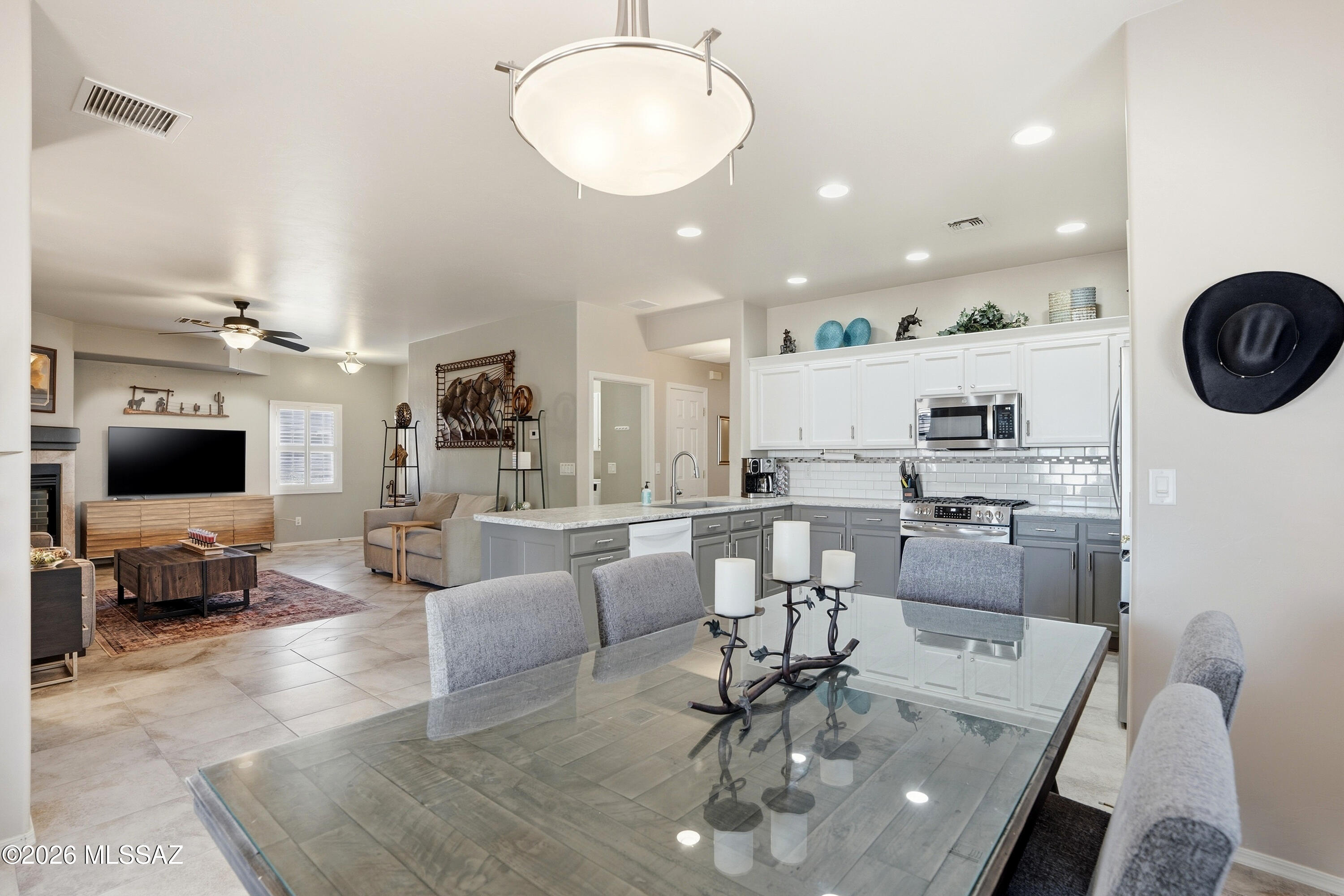 Colonia De Los Alamos - Desert Creek - Residential