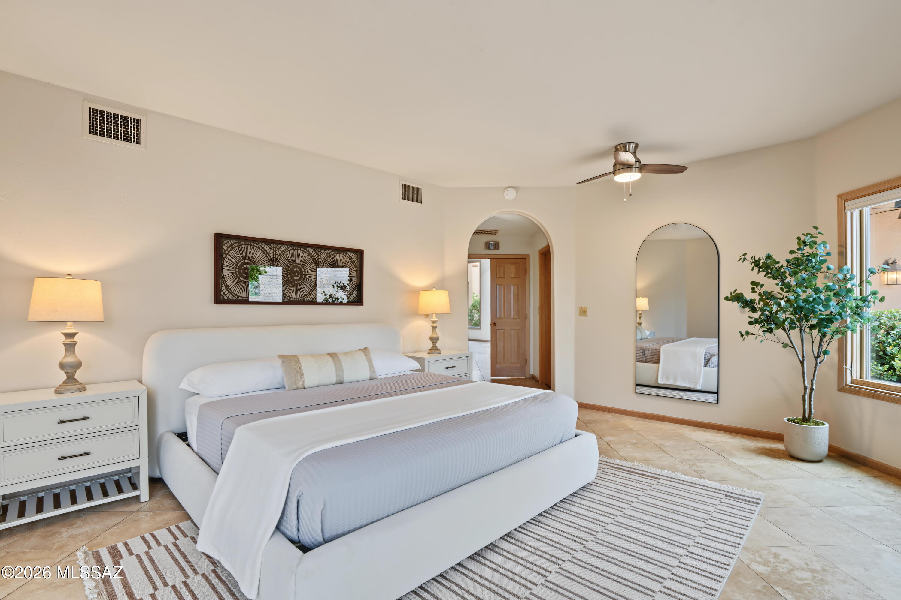 Finisterra II (211-302) - Residential