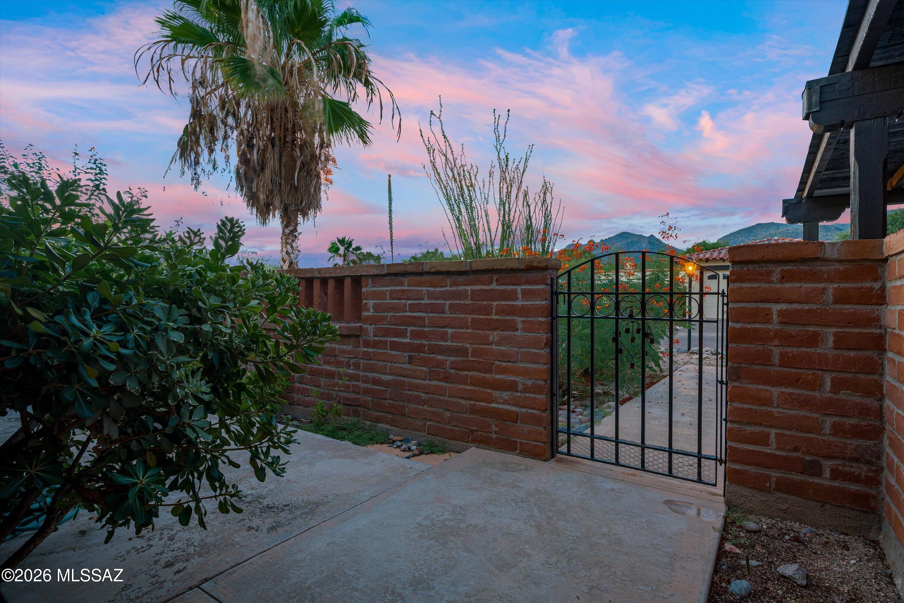 Catalina Pueblo (1-34) - Residential