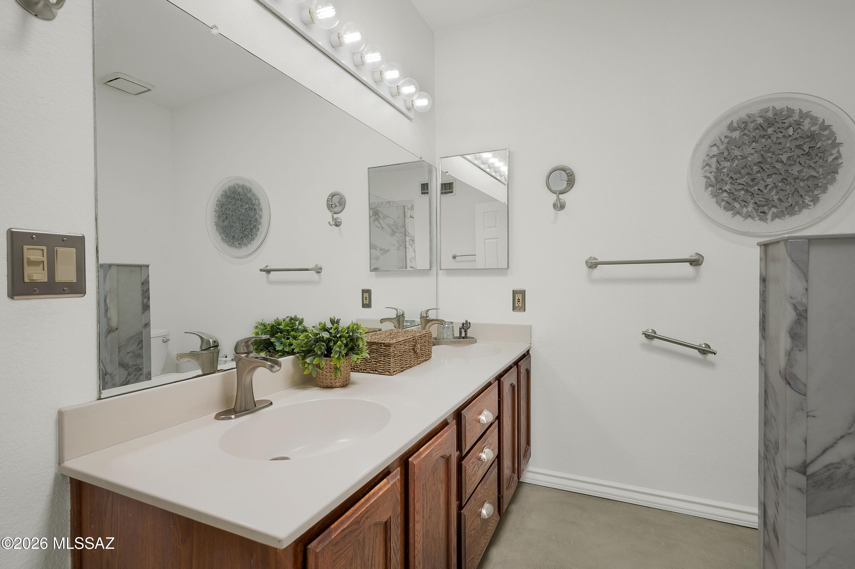 Valle Del Oro Townhomes (1-90) - Residential
