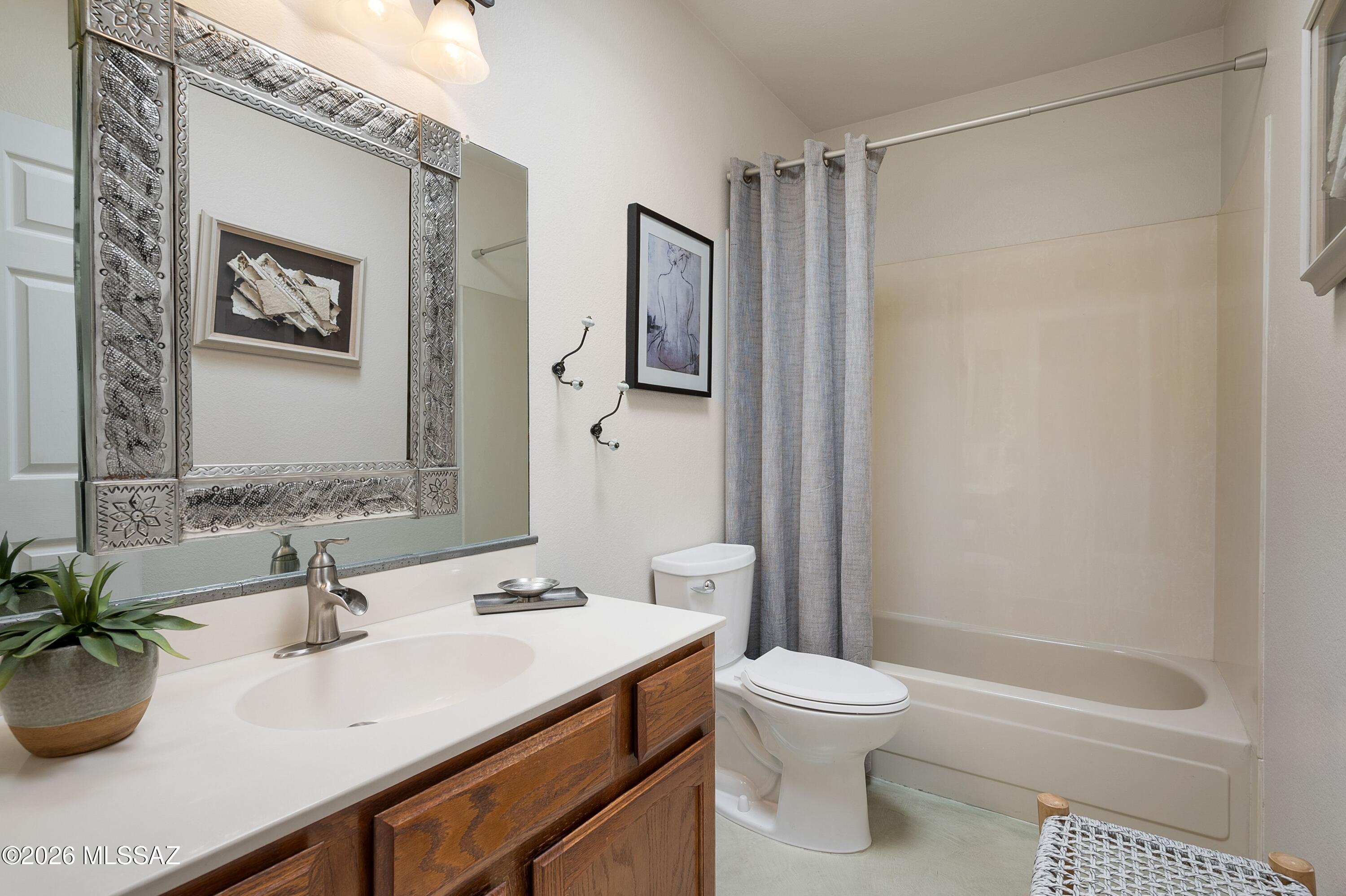 Valle Del Oro Townhomes (1-90) - Residential