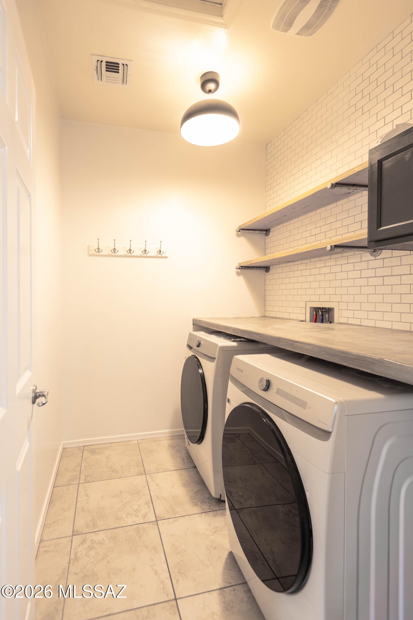 Saguaro Bloom - Residential Lease
