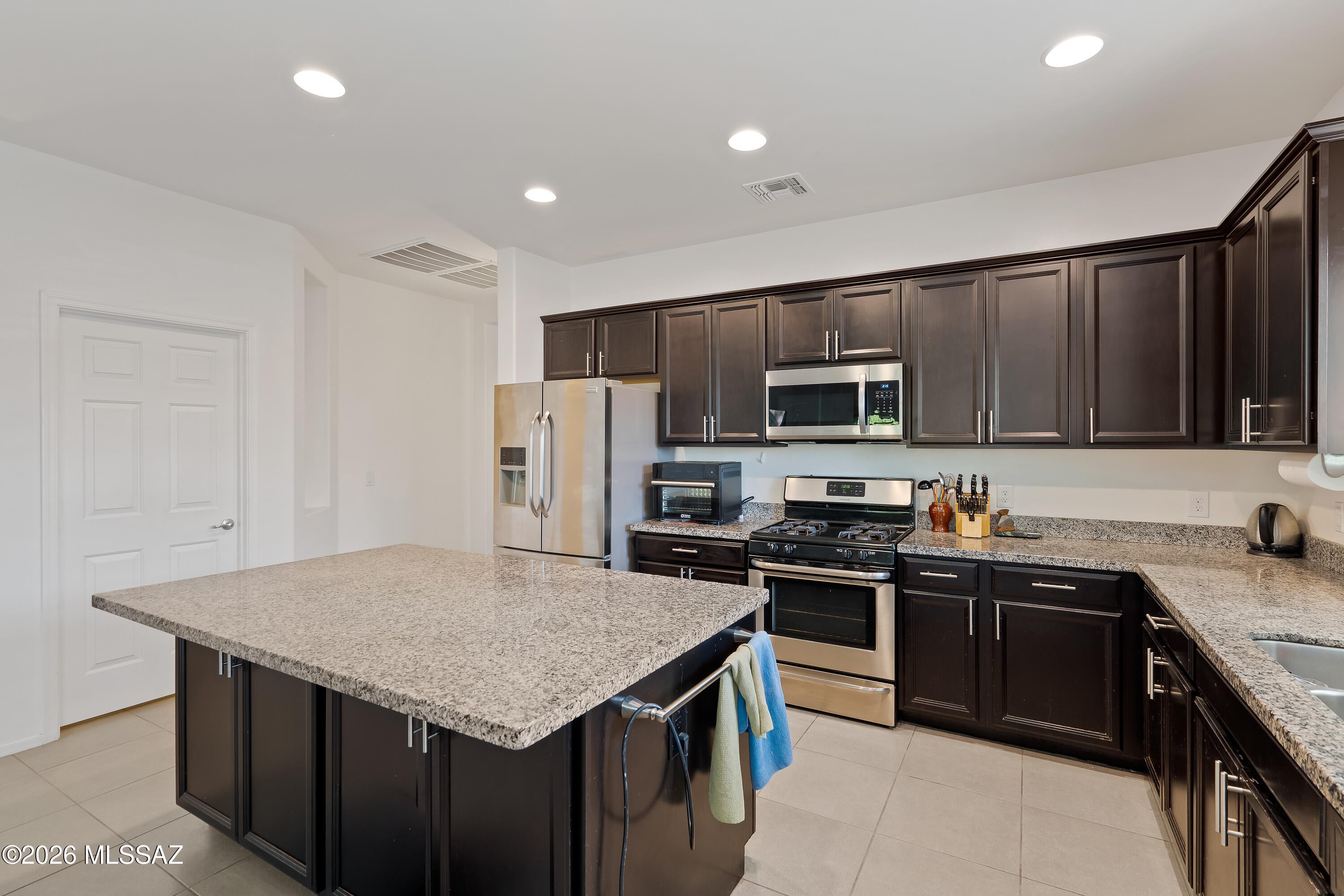 Vista Del Lago (1-123) - Residential