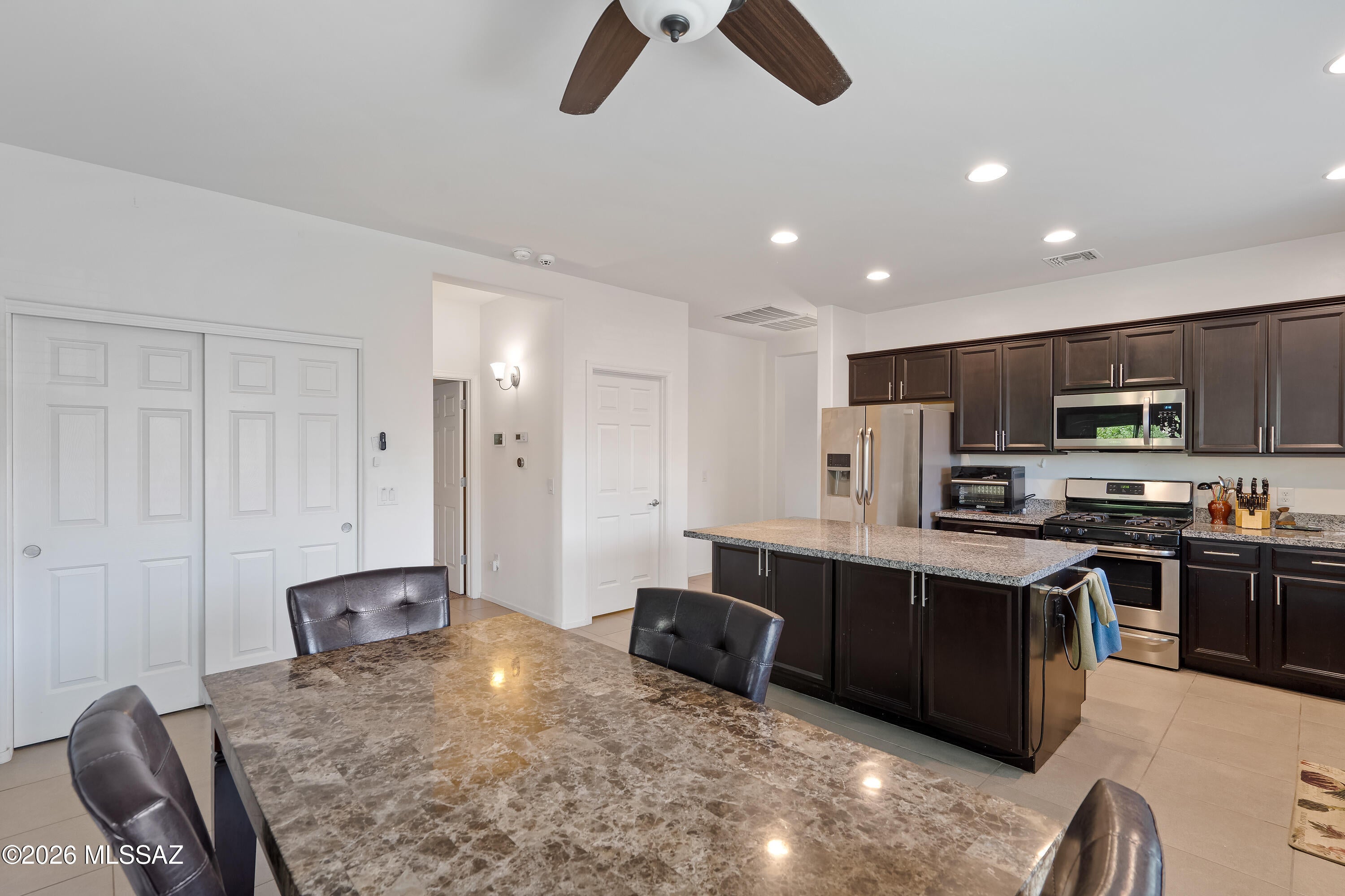Vista Del Lago (1-123) - Residential