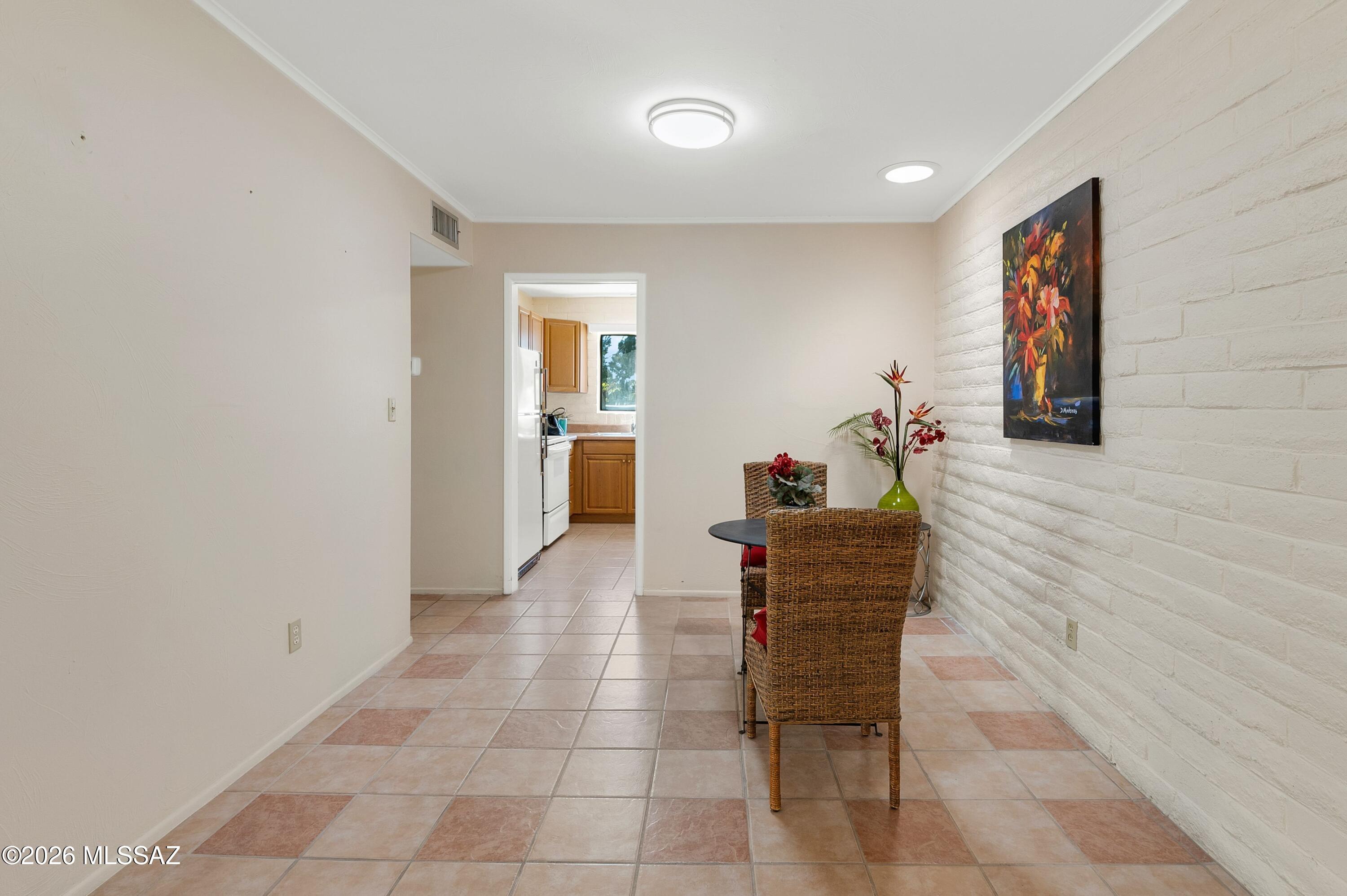 Las Lomitas (1) - Residential