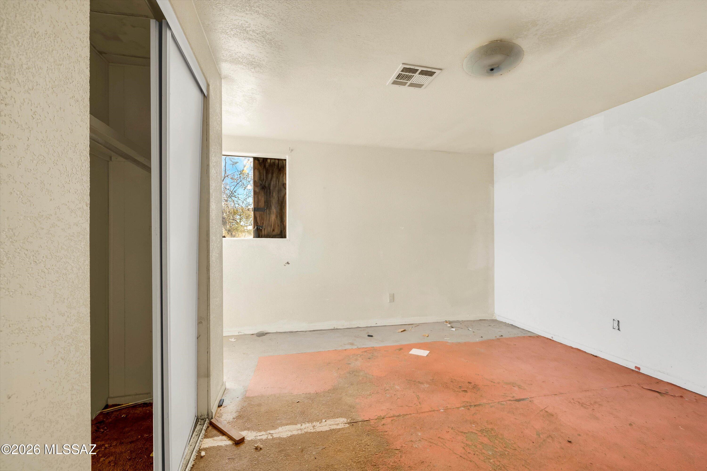 Unsubdivided - Residential