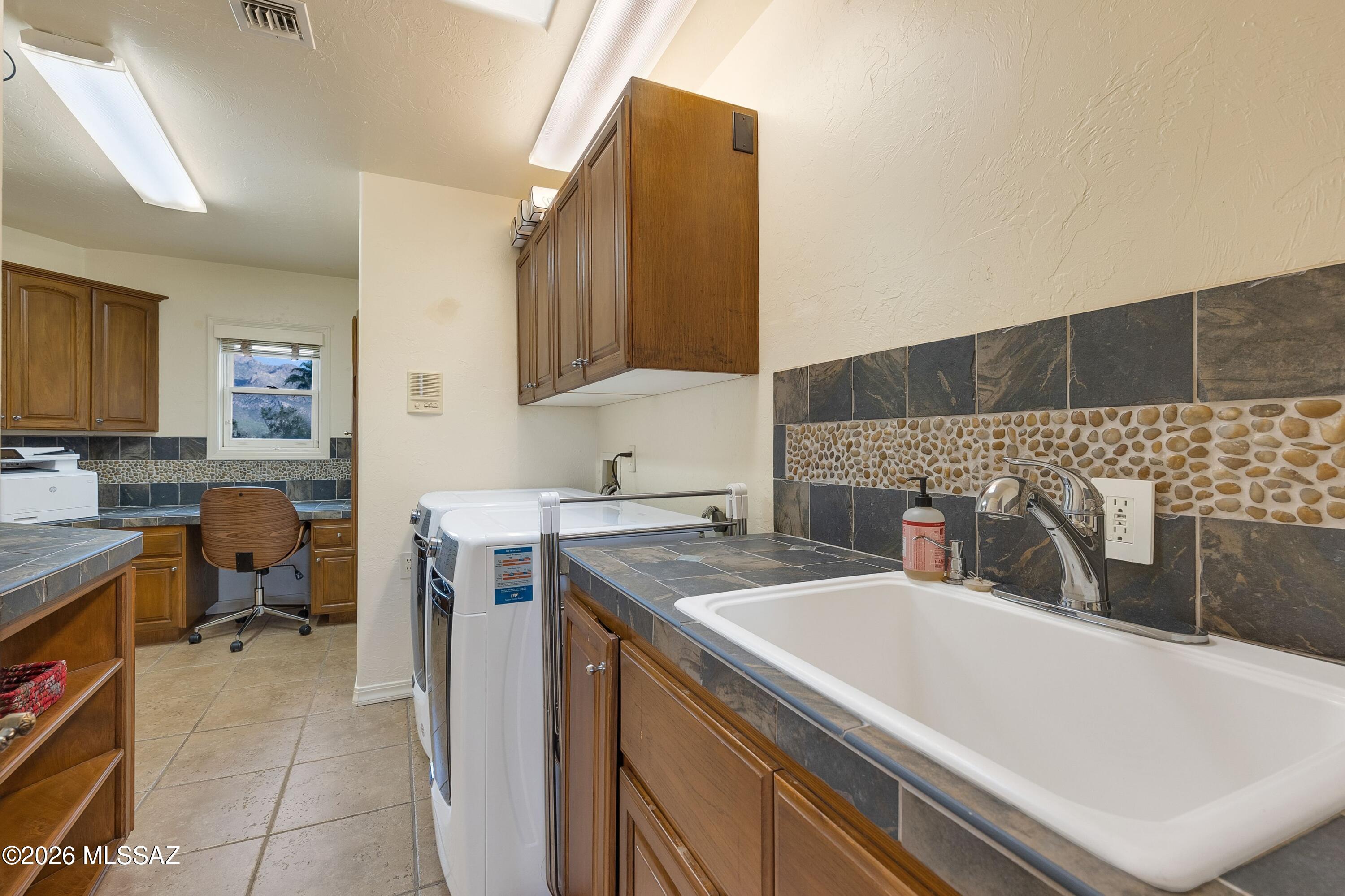 Monte Del Oro (1-187) - Residential