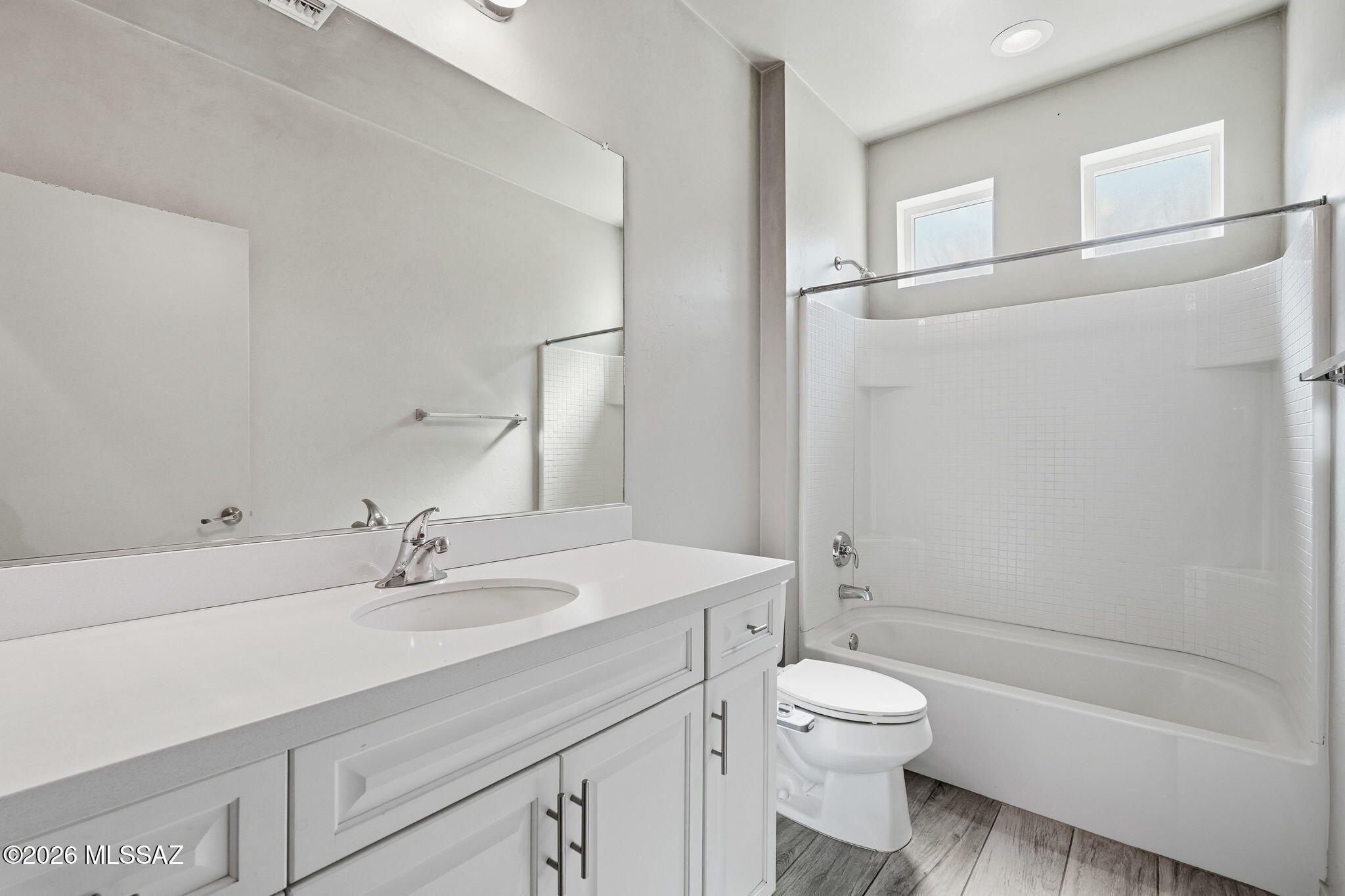 Elementary Place SQ20163230723 - Residential