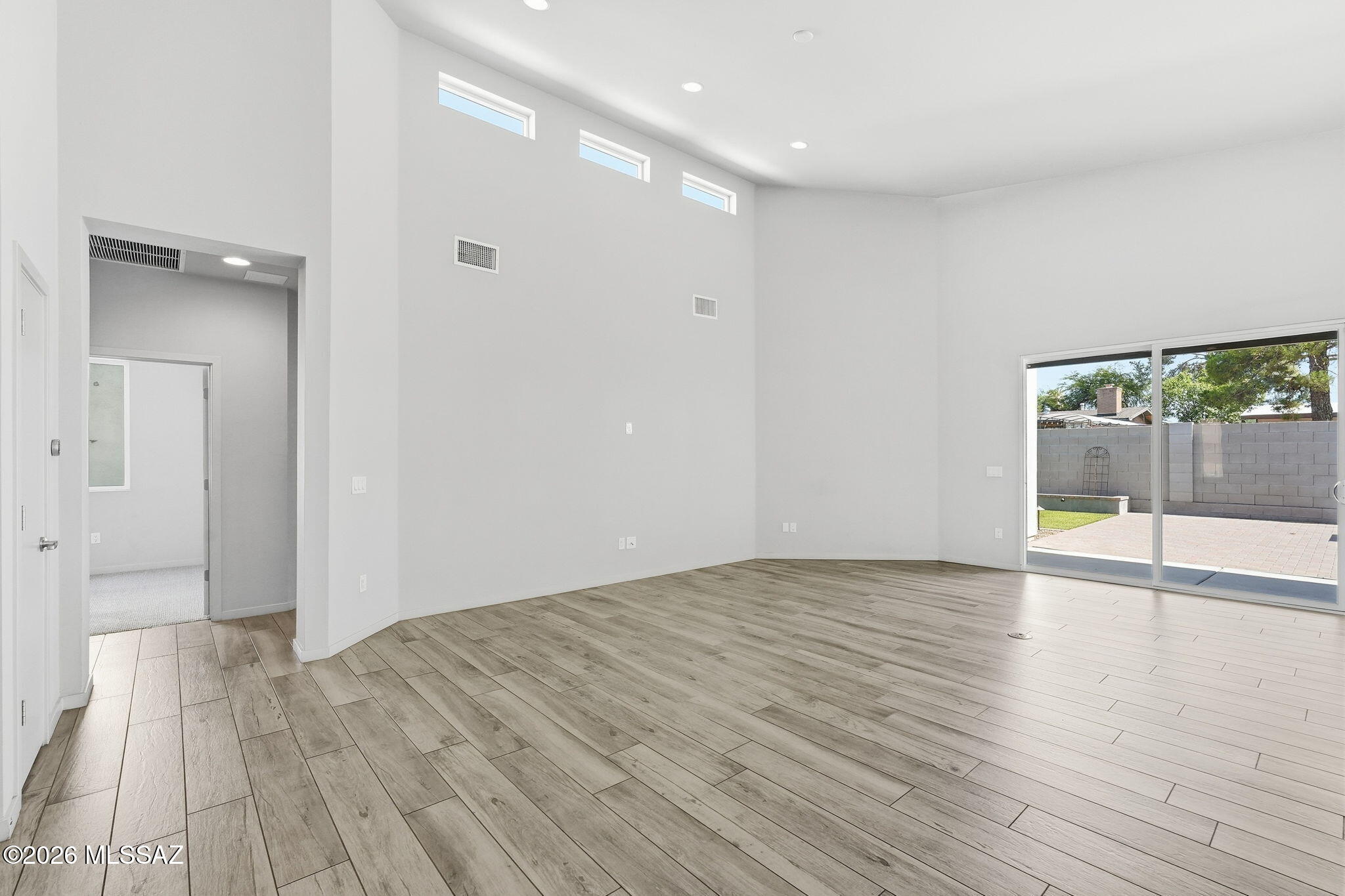 Elementary Place SQ20163230723 - Residential