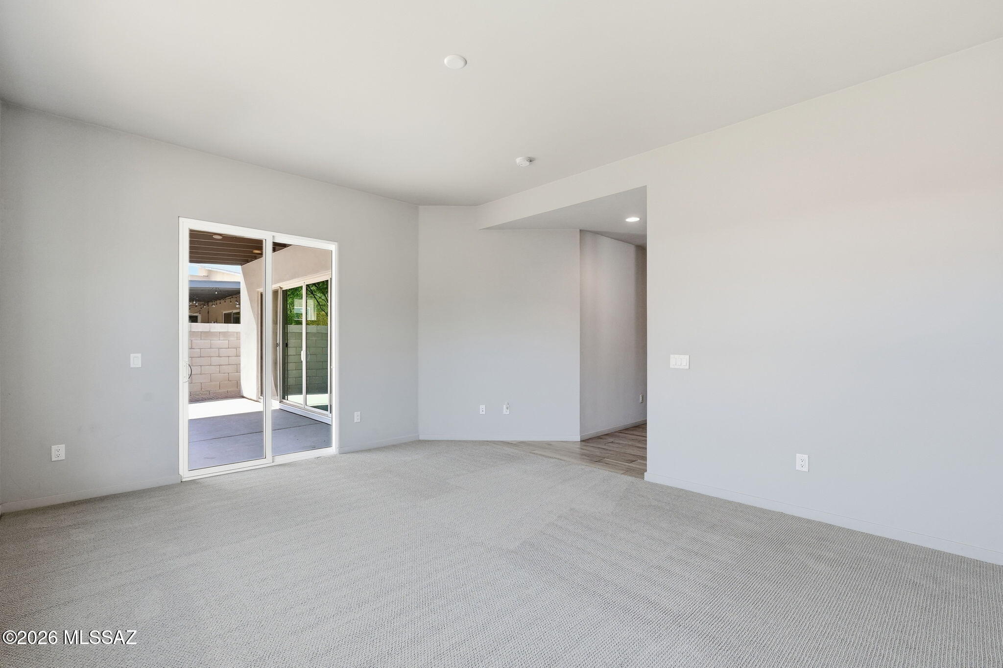 Elementary Place SQ20163230723 - Residential